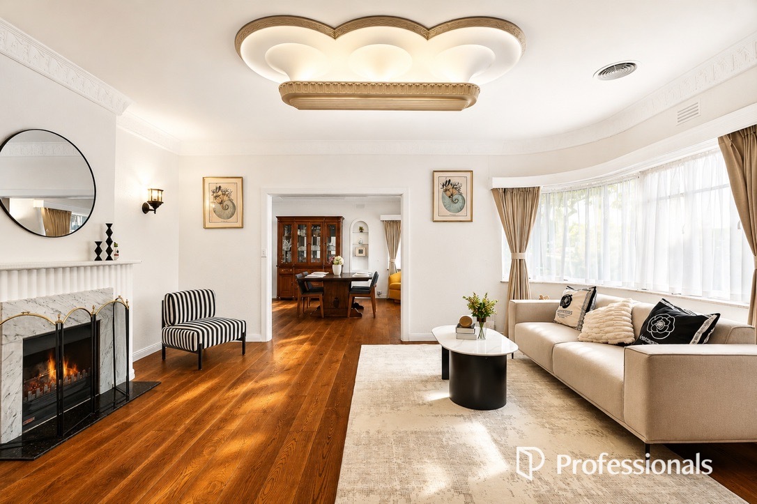 2 Moira Avenue, Carnegie, VIC 3163 - Image 2