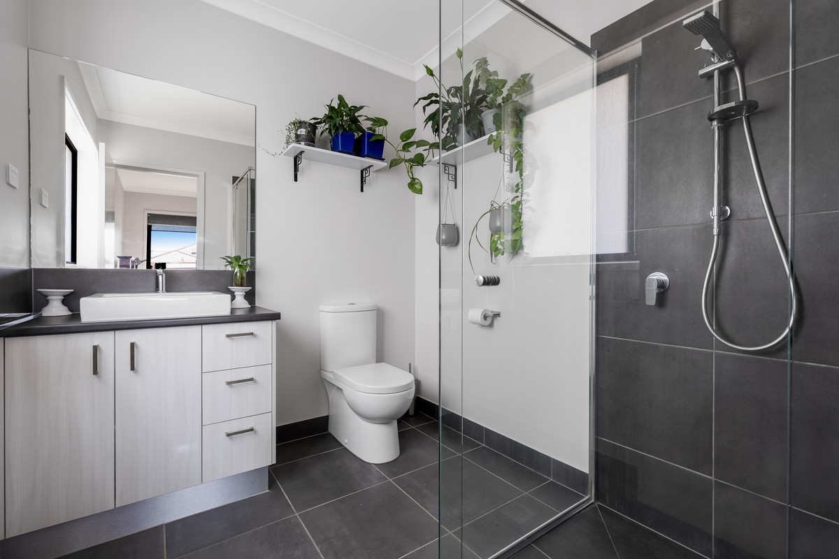 4-bedroom house at 140 READ STREET, Howlong NSW 2643, Federation, New South Wales