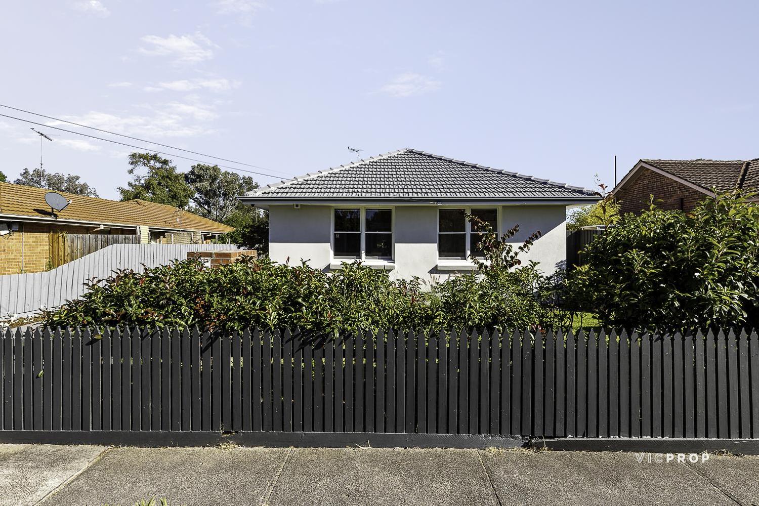 UNIT 1 11 SETANI CRESCENT, Heidelberg West VIC 3081 - Image 2