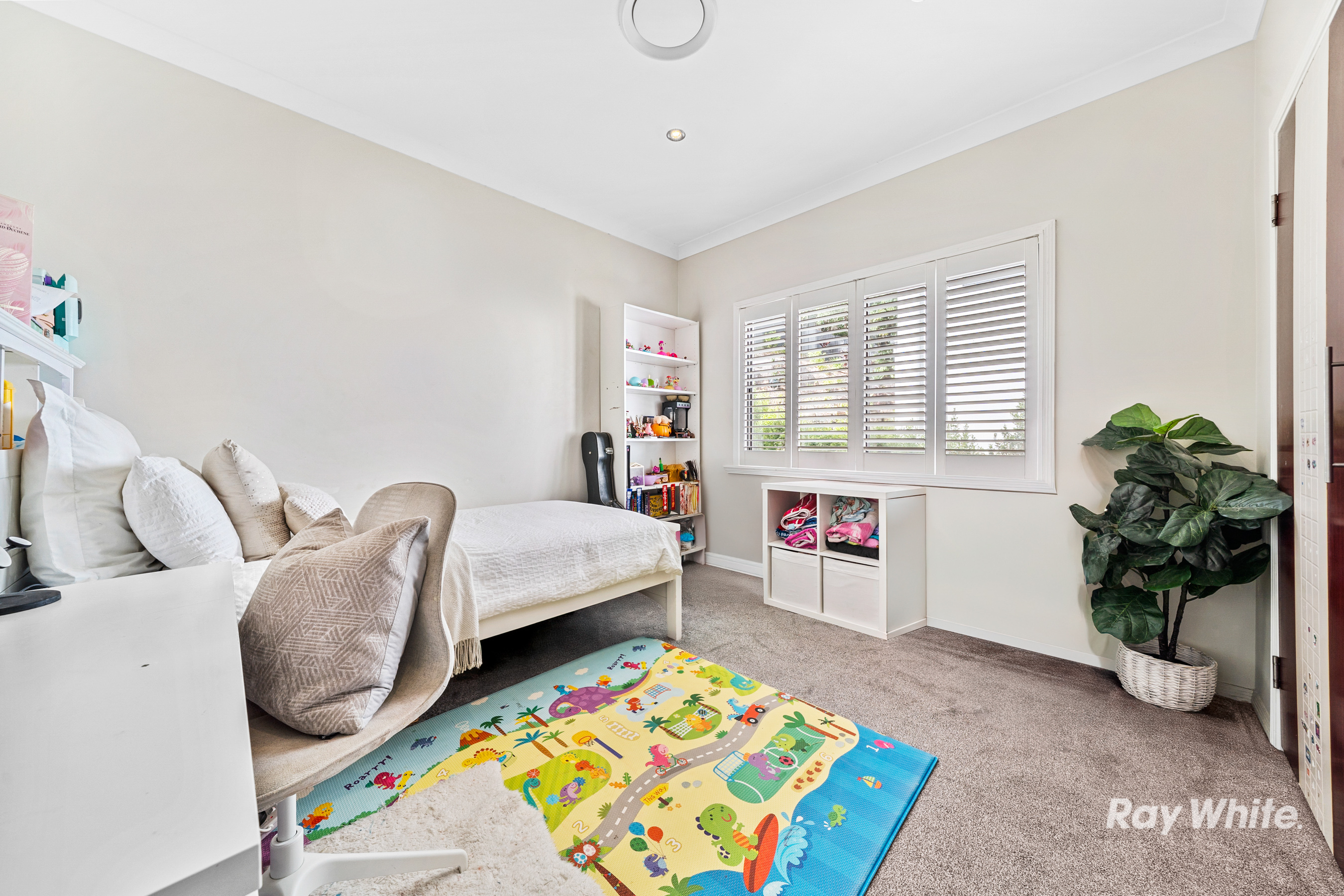 5-bedroom house at 17 Holyoake Drive, Daisy Hill, QLD 4127, Logan, Queensland
