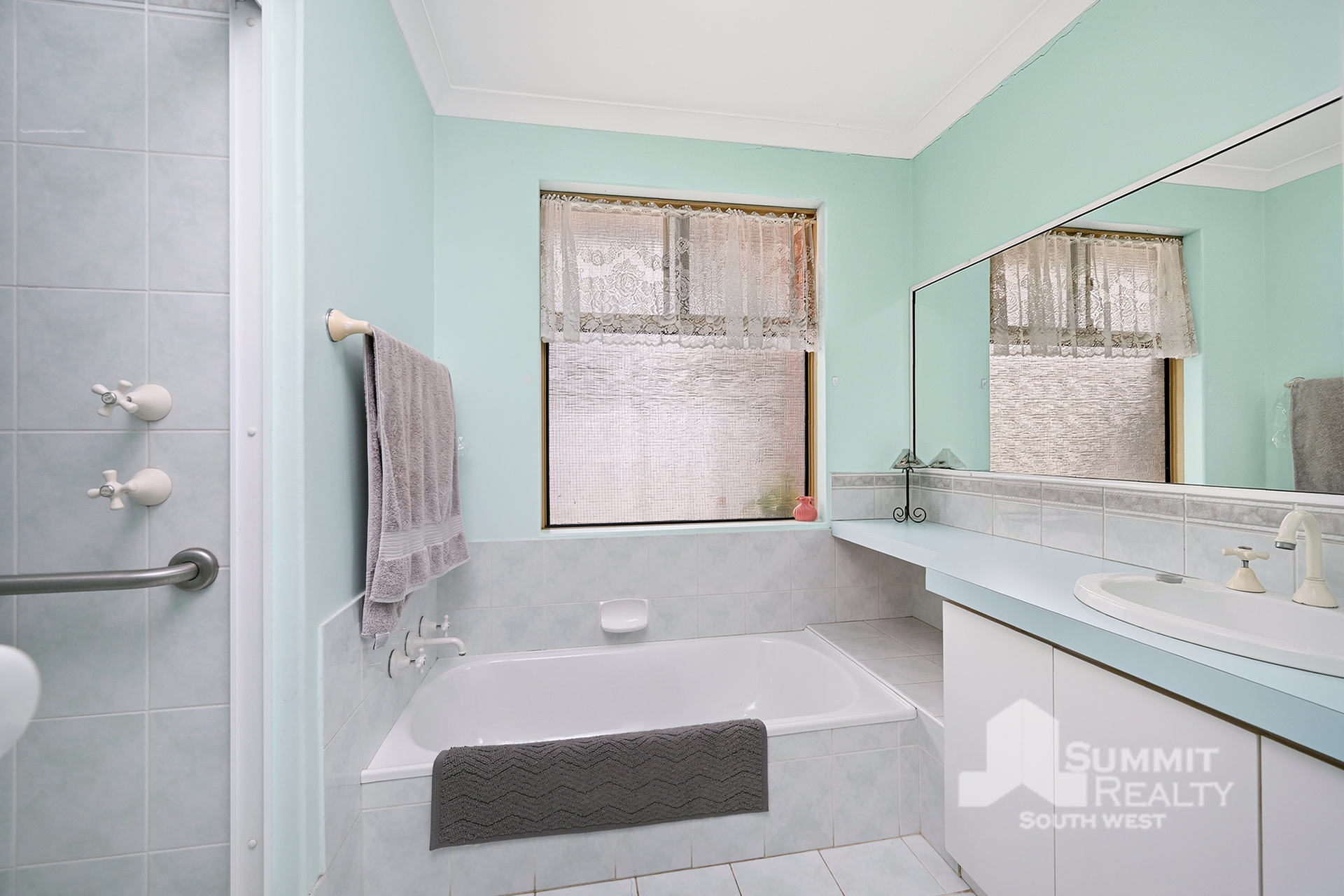 4-bedroom house at 240 Minninup Road, Stratham, WA 6237, Capel, Western Australia