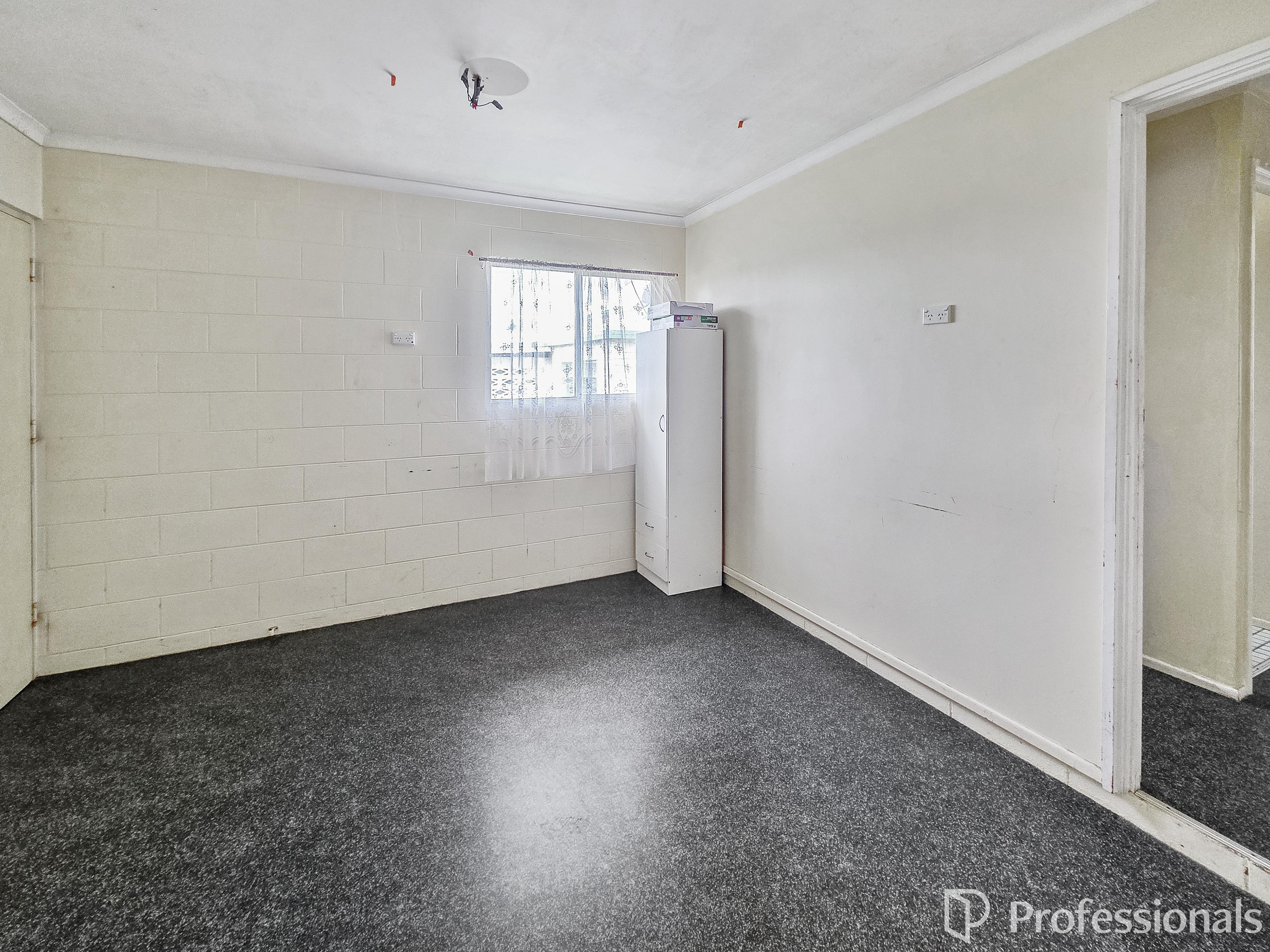 86 Williams Street, Bowen, QLD 4805 - Image 8