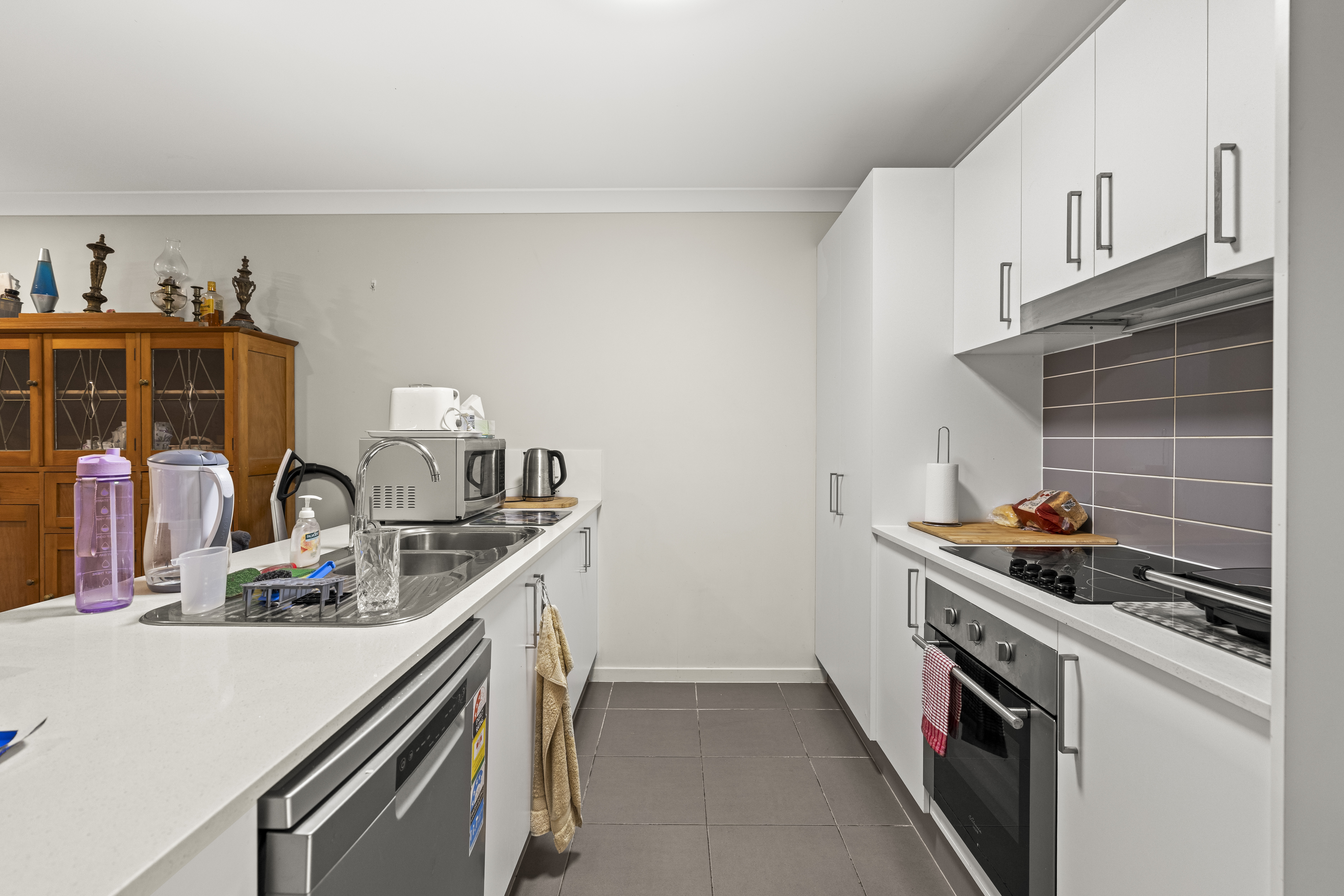 6-bedroom unit at 81 Cambooya Street, Drayton, QLD 4350, Toowoomba, Queensland