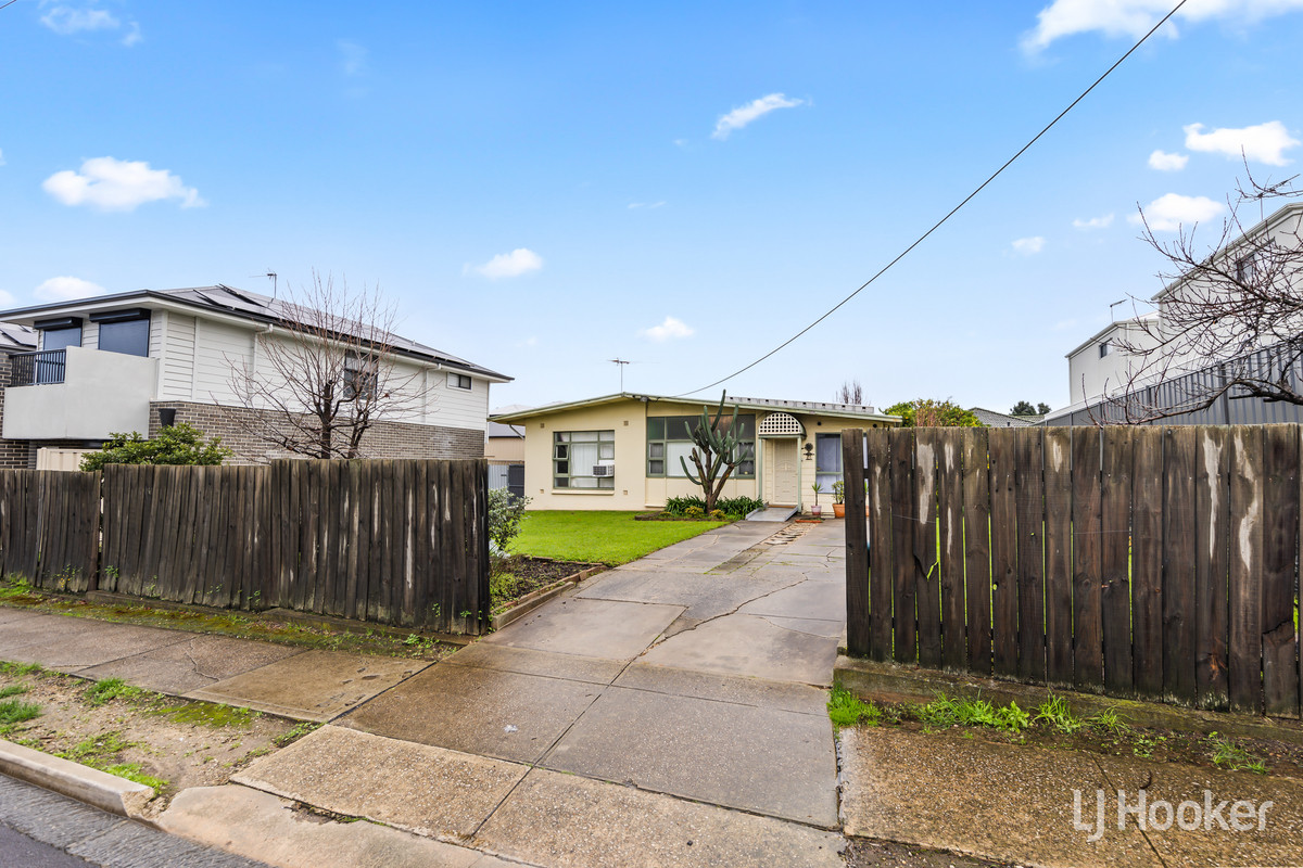 3-bedroom house at 1049 North East Road, Ridgehaven SA 5097, Tea Tree Gully, South Australia