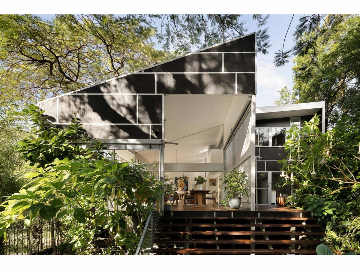 4-bedroom house at 102A Rome Street South, Yeronga, Qld, 4104, Brisbane, Queensland