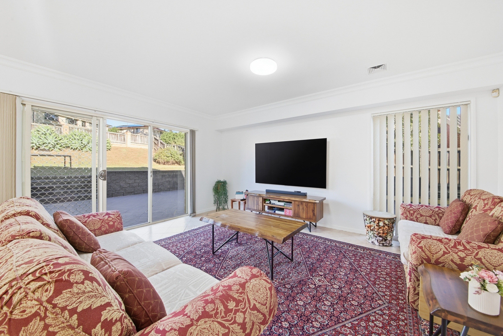 3 CRYSTAL WAY, Mount Annan NSW 2567 - Image 5