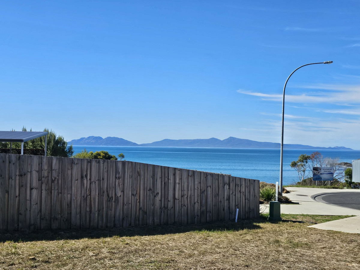 21 Aqua Sands Drive, Swansea, Tas, 7190 - Image 1
