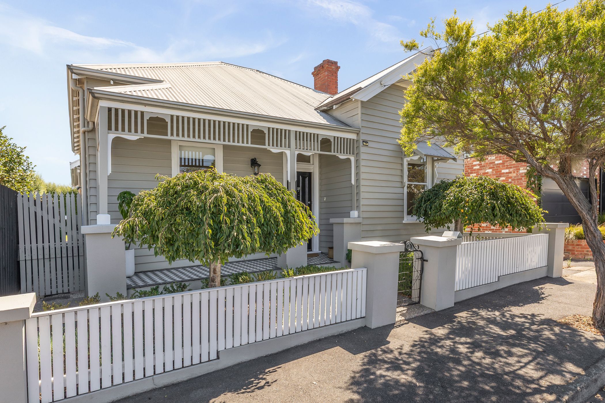 37 COQUETTE STREET, Geelong West VIC 3218 - Image 1