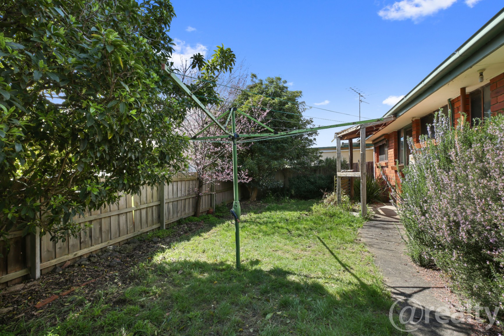 2-bedroom unit at 32 Dodemaides Road, Trafalgar, Vic, 3824, Baw Baw, Victoria