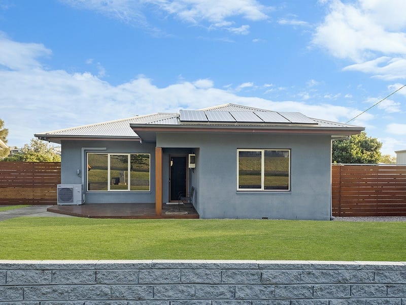 17 Lyndoch Avenue, Warrnambool, VIC 3280 - Image 2