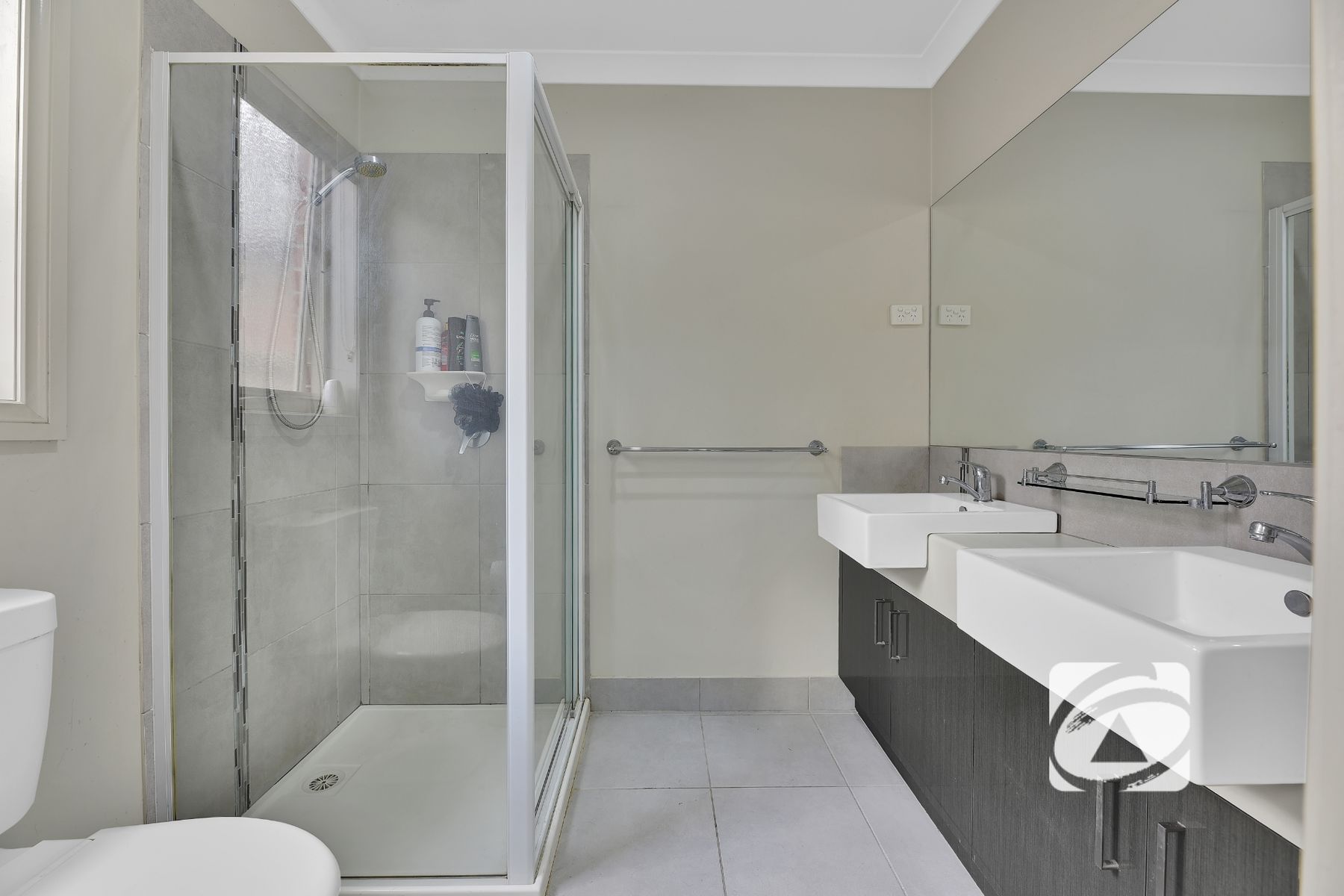 15 Goulburn Street, Cranbourne East, VIC 3977 - Image 6