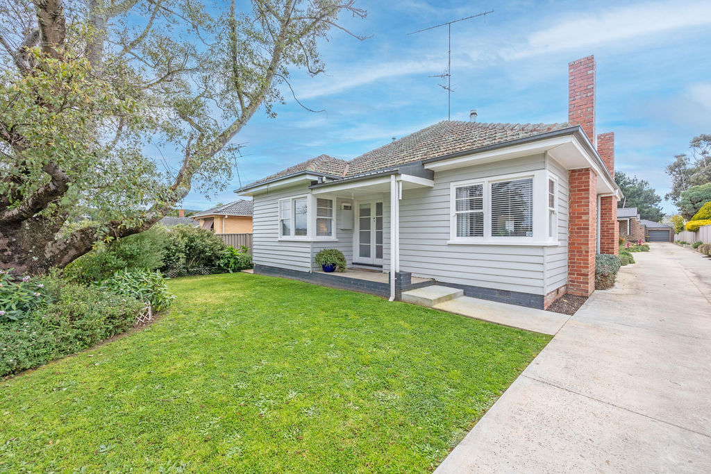 3-bedroom house at 1/18 Ritchie Street, Brown Hill, VIC 3350, Ballarat, Victoria