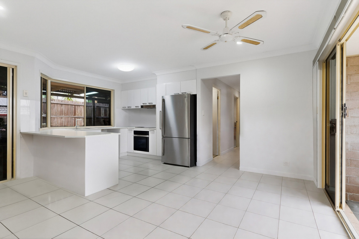 6 SOUTHERDEN DRIVE, North Lakes QLD 4509 - Image 5