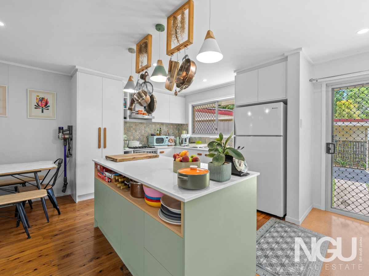 2 HIND COURT, Bundamba QLD 4304 - Image 8