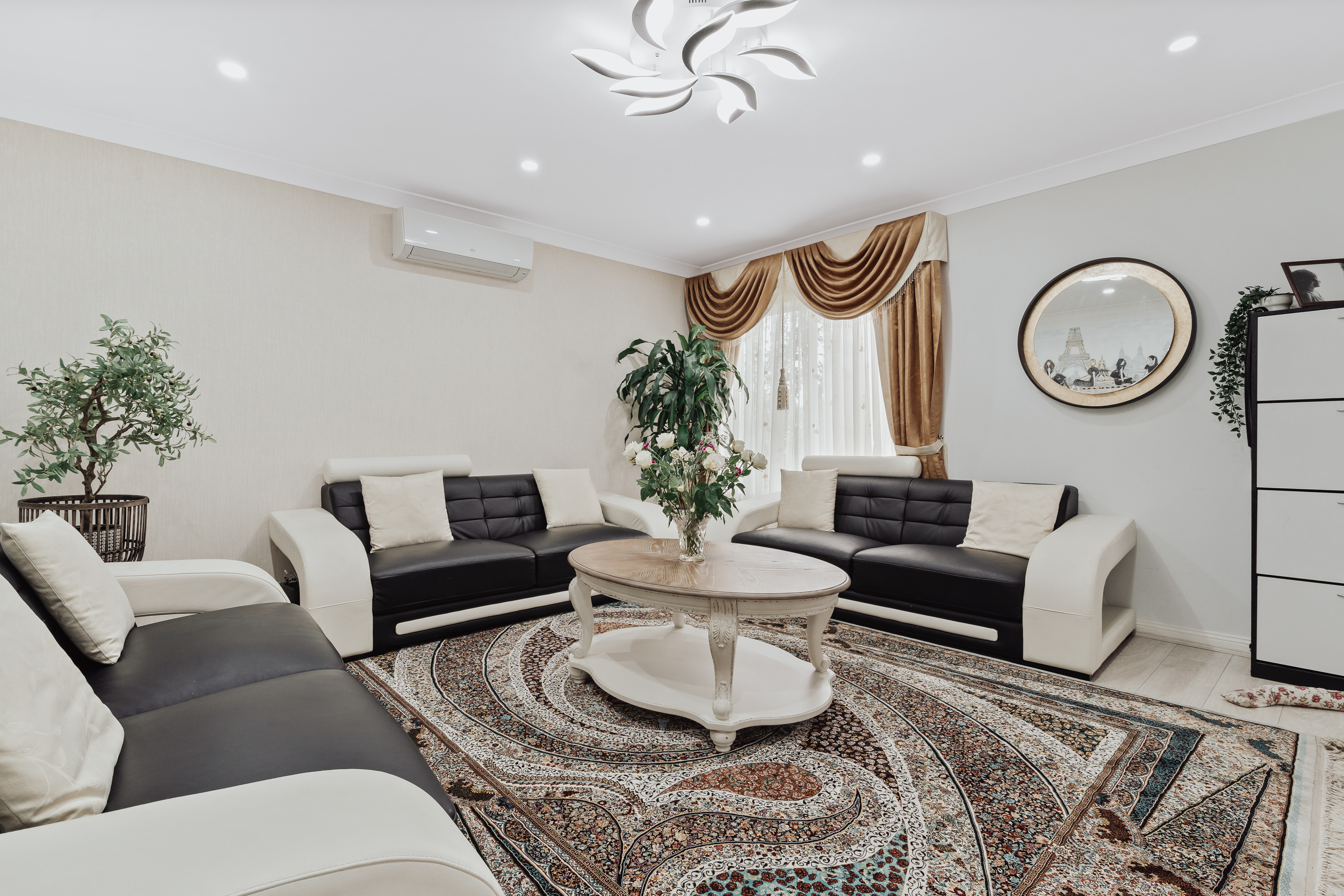 4 PAPEETE AVENUE, Lethbridge Park NSW 2770 - Image 1