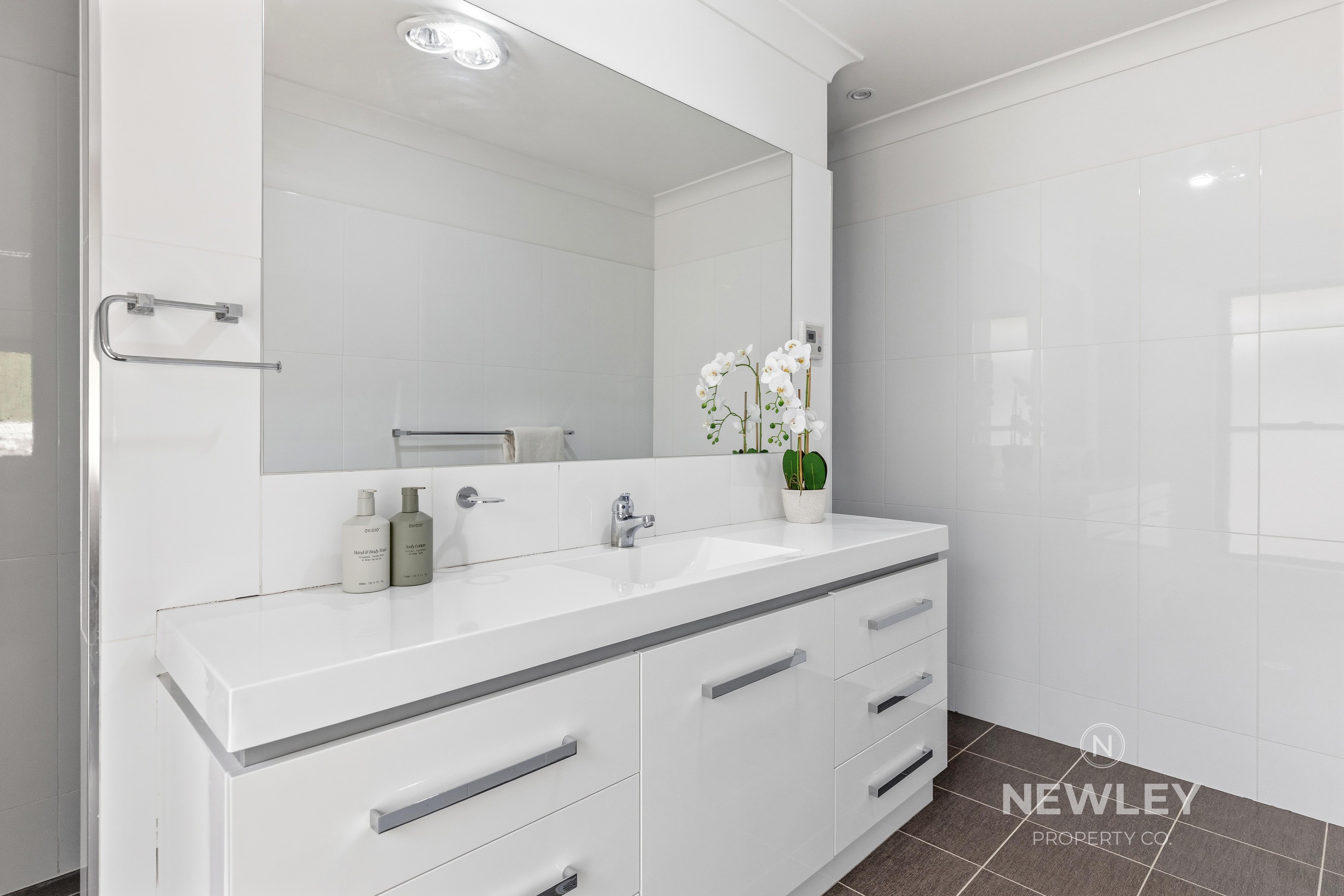 5-bedroom house at 11 Clifton Street, Bourkelands, NSW 2650, Wagga Wagga, New South Wales