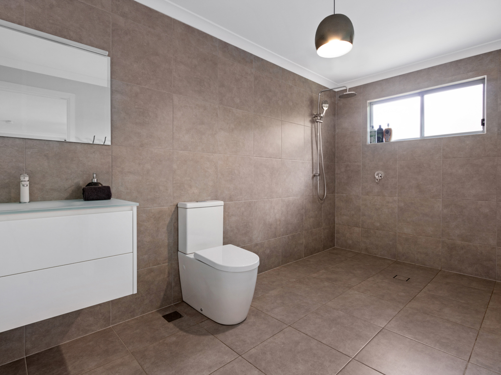 56 Shellcot Street, Toogoom, QLD 4655 - Image 10