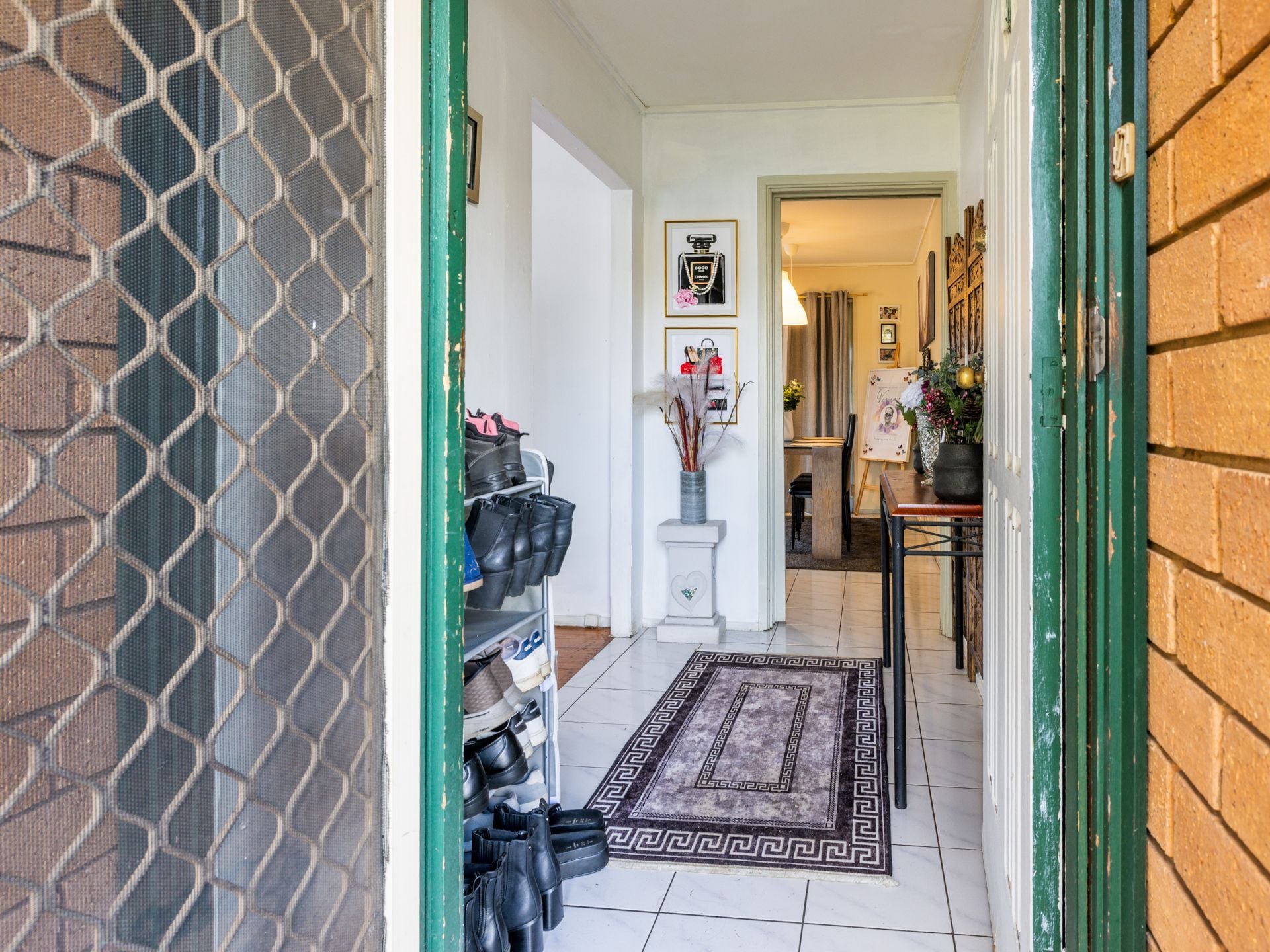 155 ST JOHNS ROAD, Bradbury NSW 2560 - Image 4