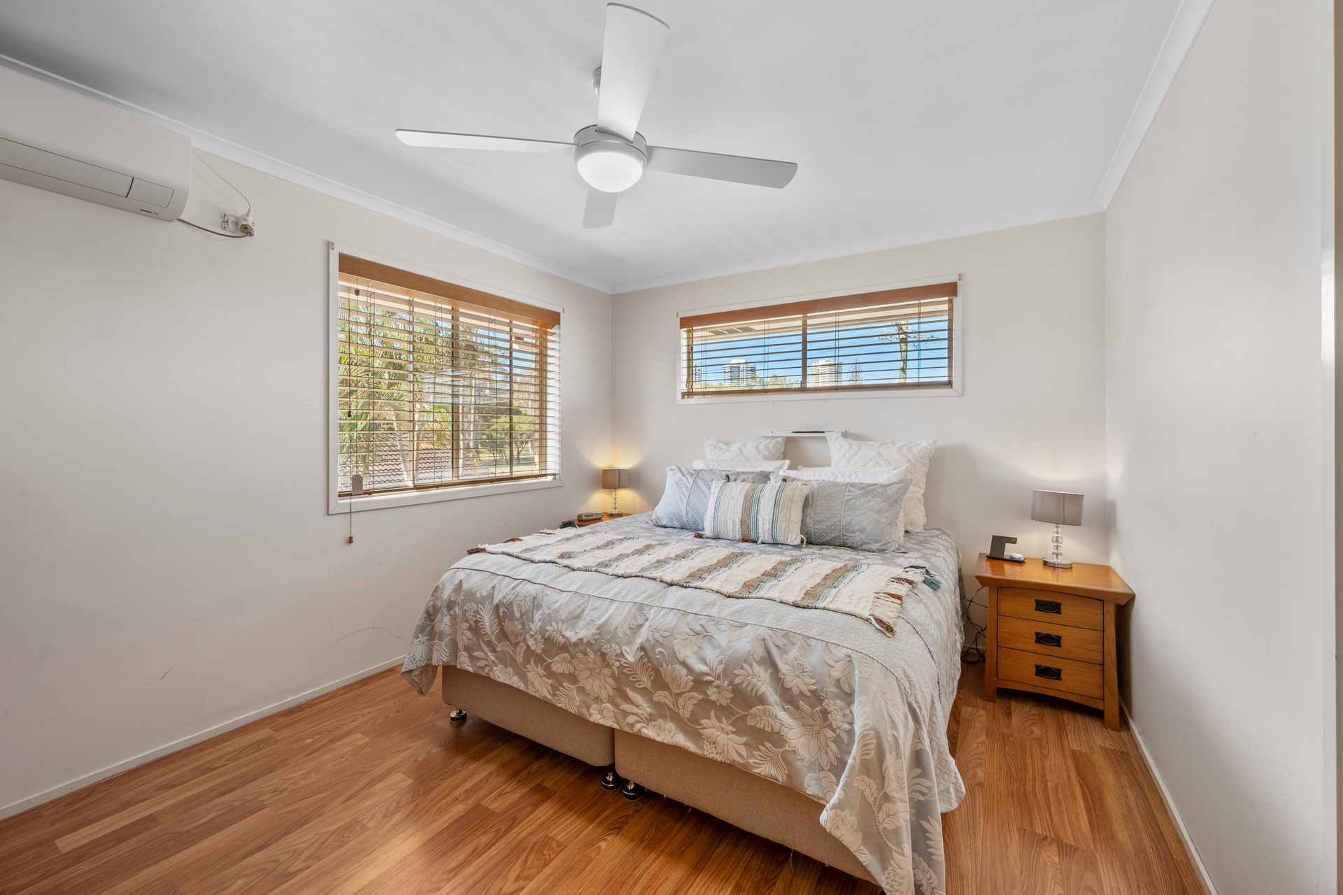 38 MORALA AVENUE, Runaway Bay QLD 4216 - Image 8