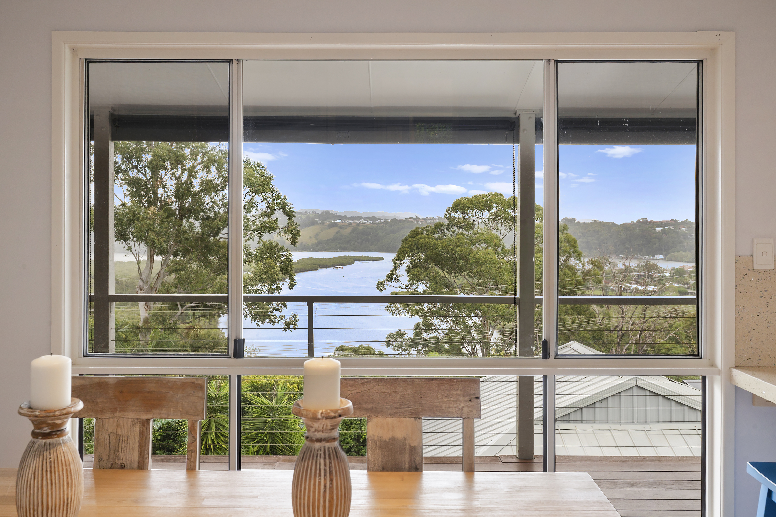 15 Lakeview Parade, Tweed Heads South, NSW 2486 - Image 1