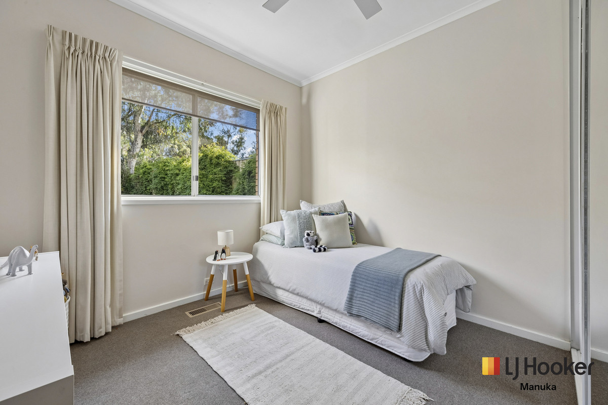5-bedroom house at 90 Munro Road, Crestwood, NSW 2620, Queanbeyan-Palerang, New South Wales