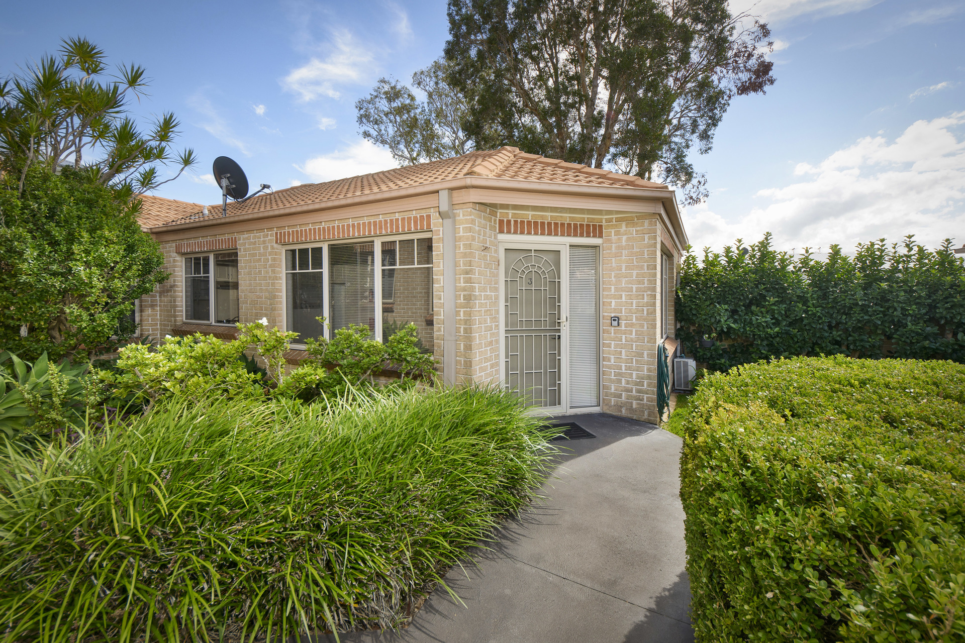 3/107 Gannons Road, Caringbah South, NSW 2229 - Image 2