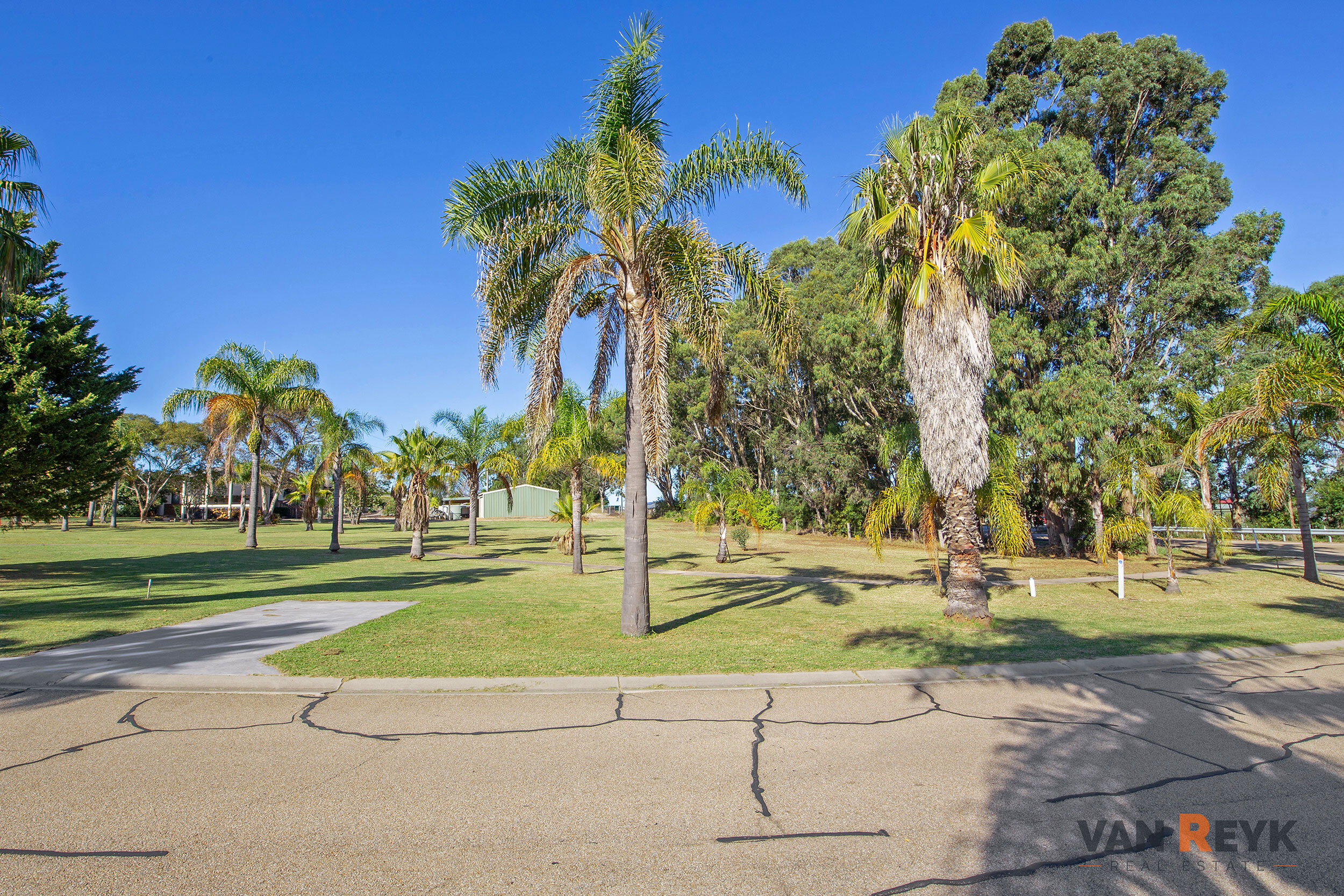 4 Tamhaven Drive, Swan Reach, Vic, 3903 - Image 8