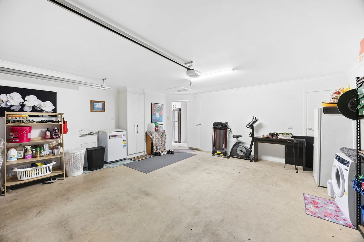 3-bedroom house at 2 Schroeter Street, Winchelsea, VIC 3241, Surf Coast, Victoria