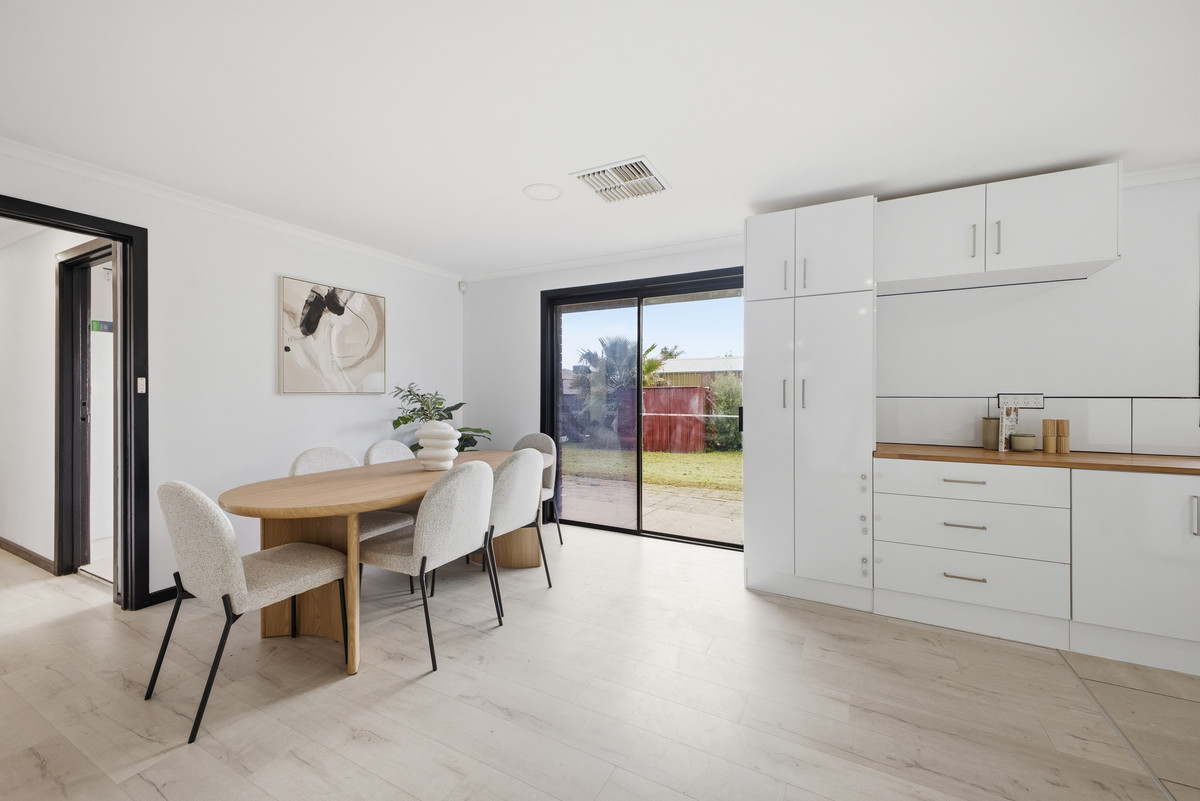 8 Wanbi Court, Craigmore, SA 5114 - Image 8