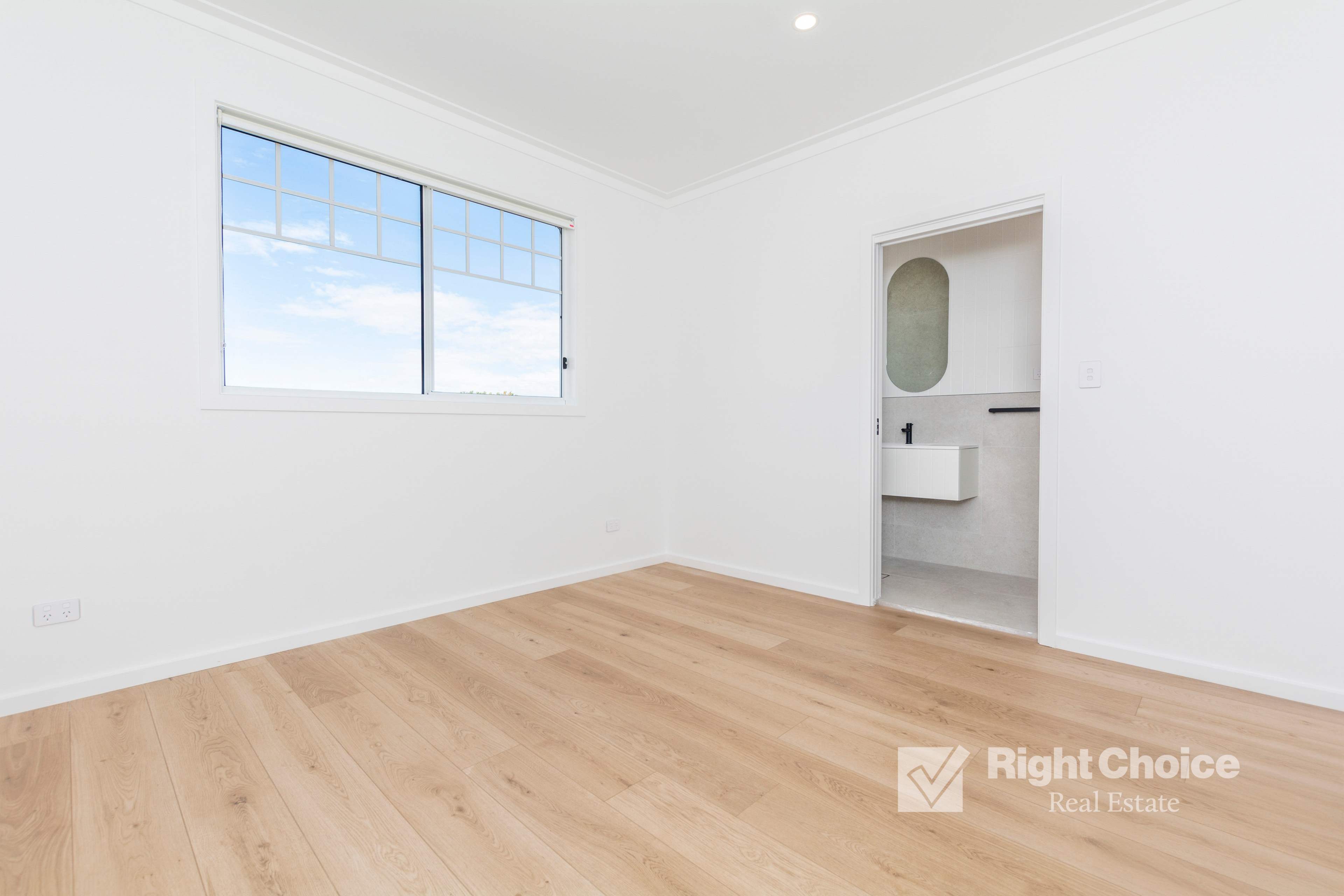 3-bedroom unit at 8 Piper Drive, Dunmore, NSW 2529, Shellharbour, New South Wales