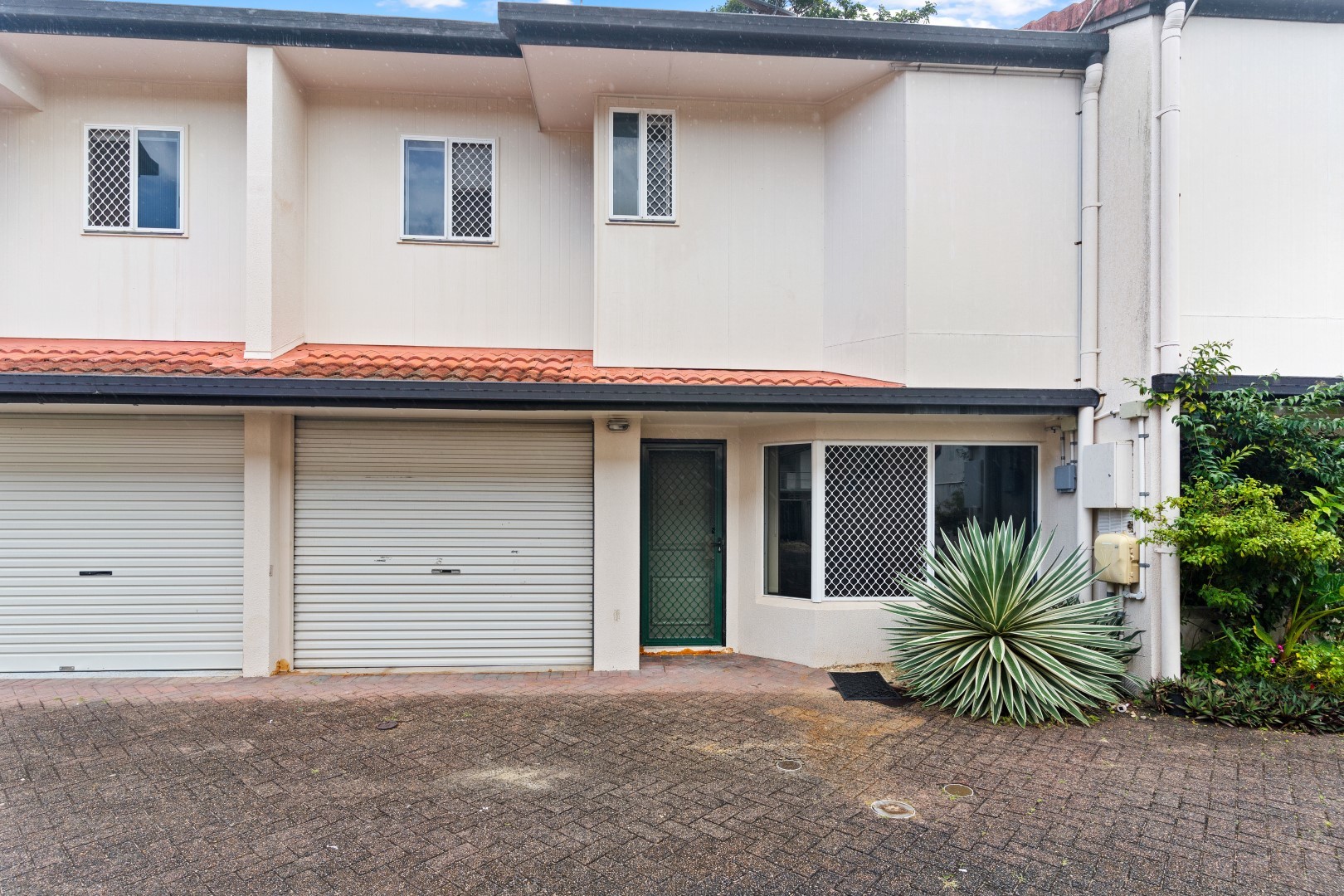 8/67-71 Digger Street, Cairns North, QLD 4870 - Image 3