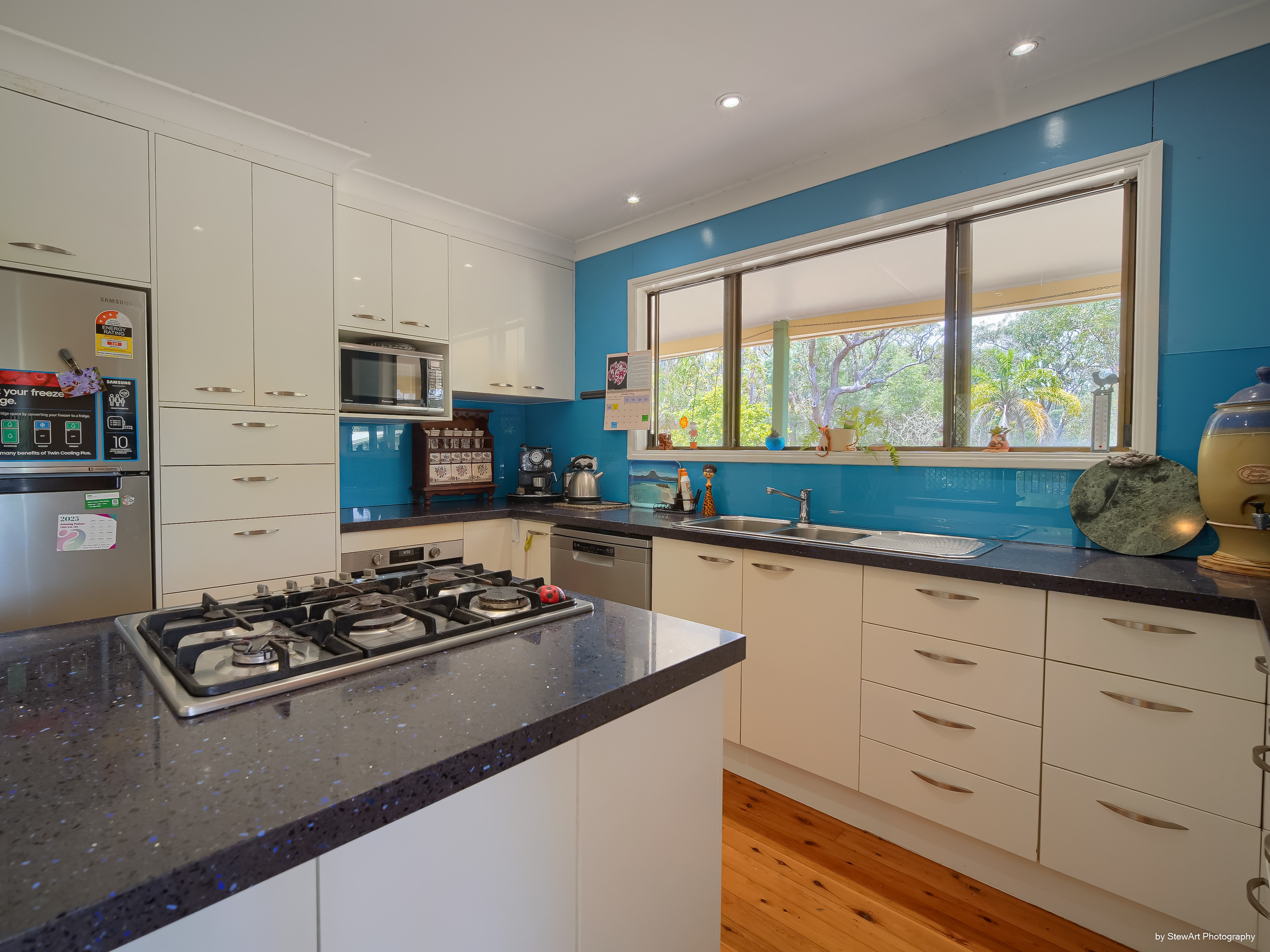 33 Shore Road West, Booral, Qld, 4655 - Image 2