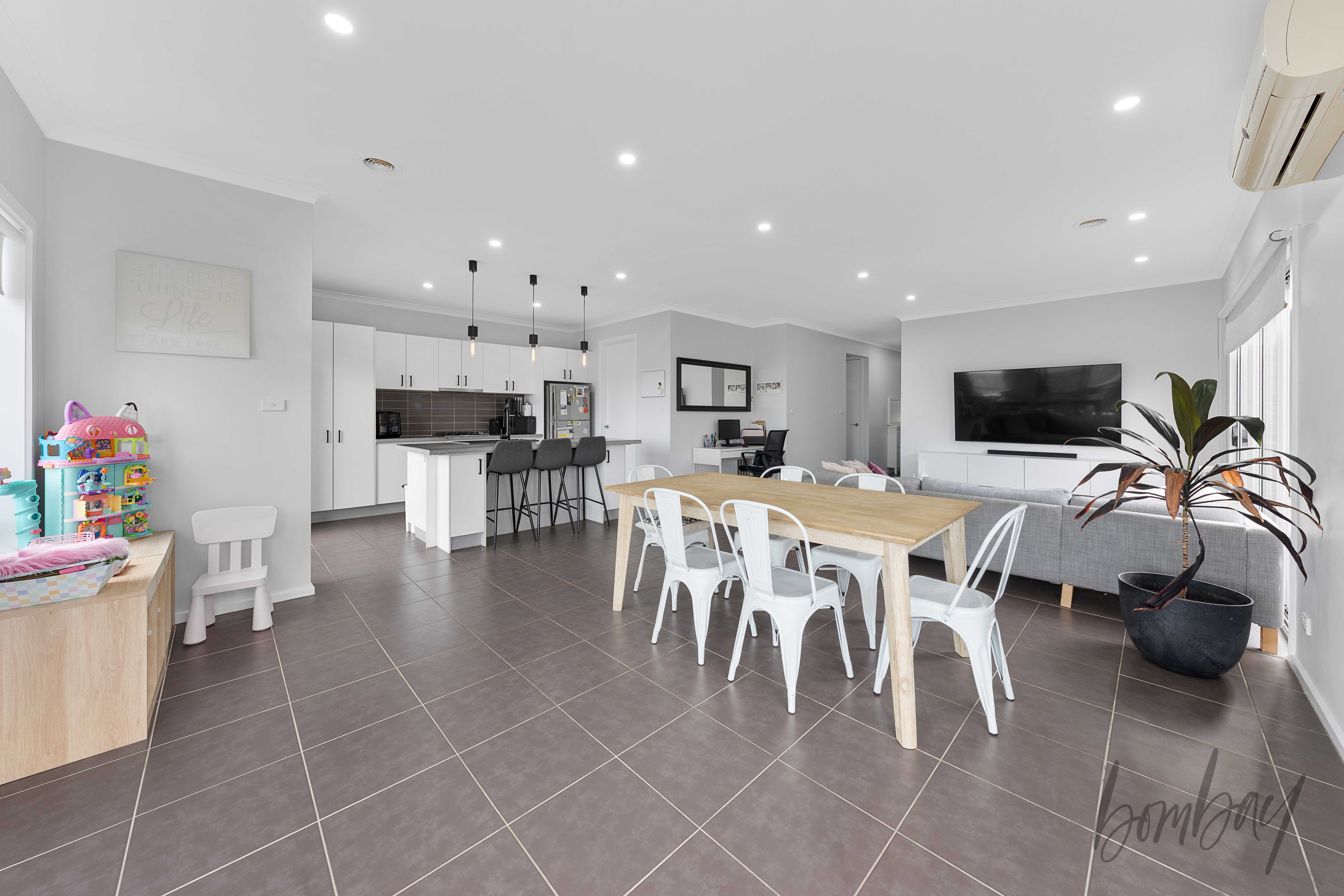 23 ROYAL TERRACE, Craigieburn VIC 3064 - Image 8