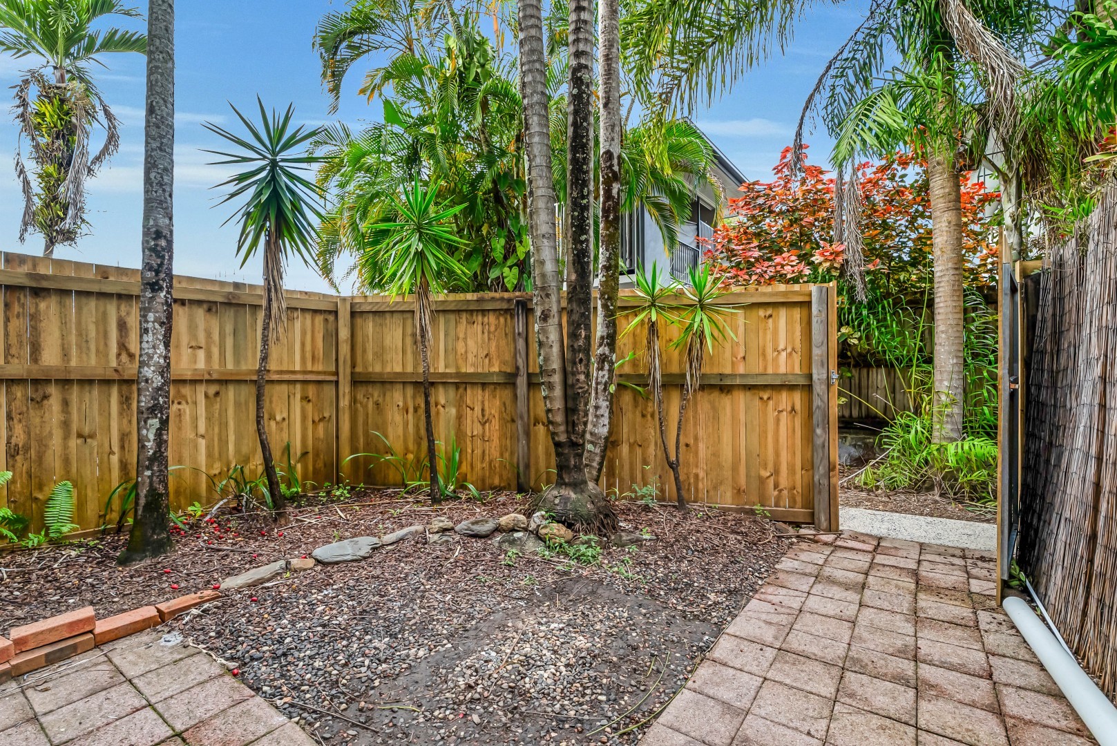 CAUFIELD GARDENS 6 126 PEASE STREET, MANOORA QLD 4870 - Image 7