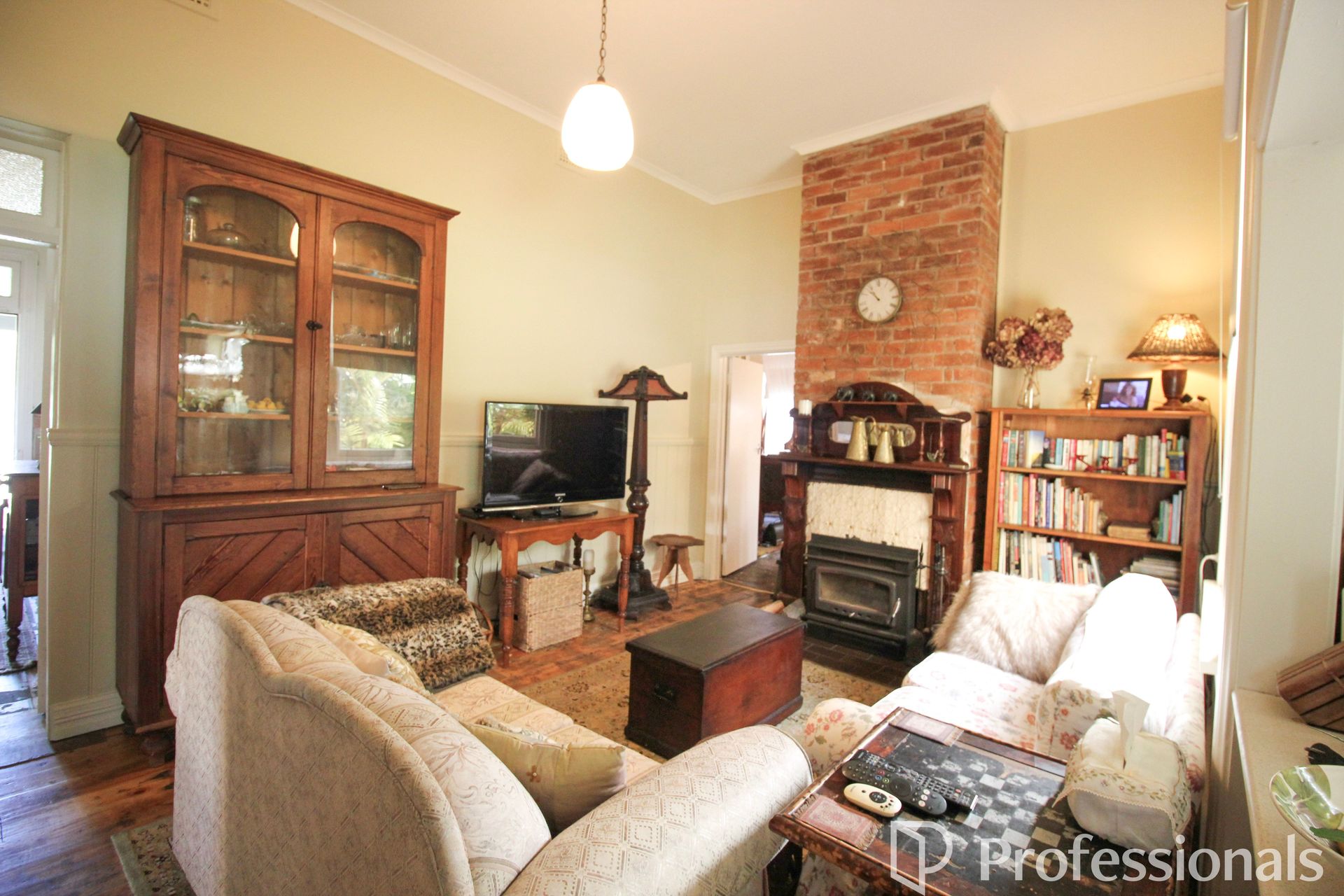 129 Commercial Road, Yarram, VIC 3971 - Image 6