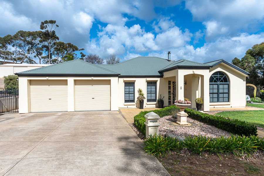 5 Thiele Road, Murray Bridge East, SA 5253 - Image 1