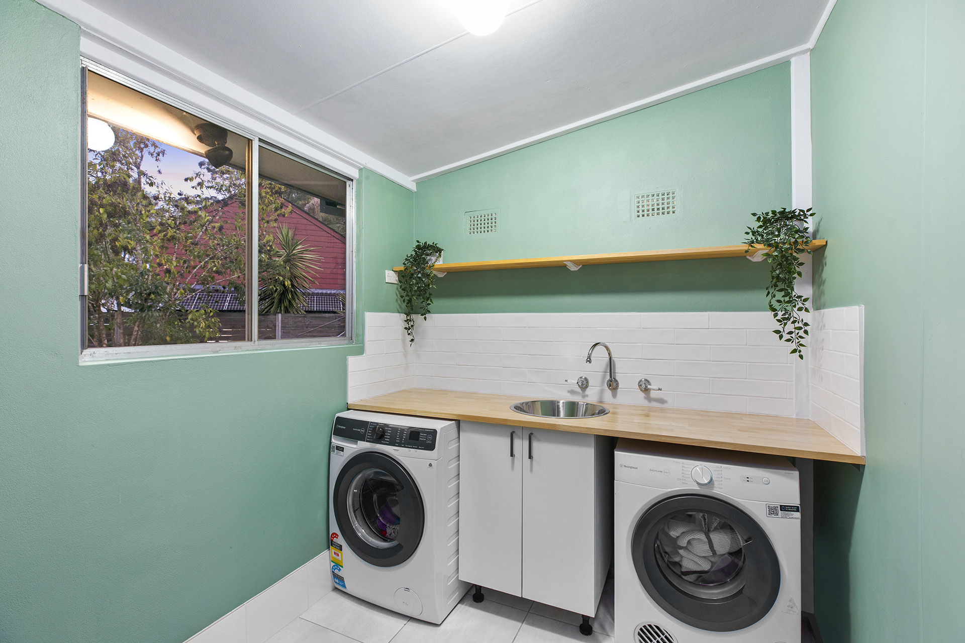 3-bedroom house at 14 Morella Close, Springfield, NSW 2250, Central Coast (Nsw), New South Wales