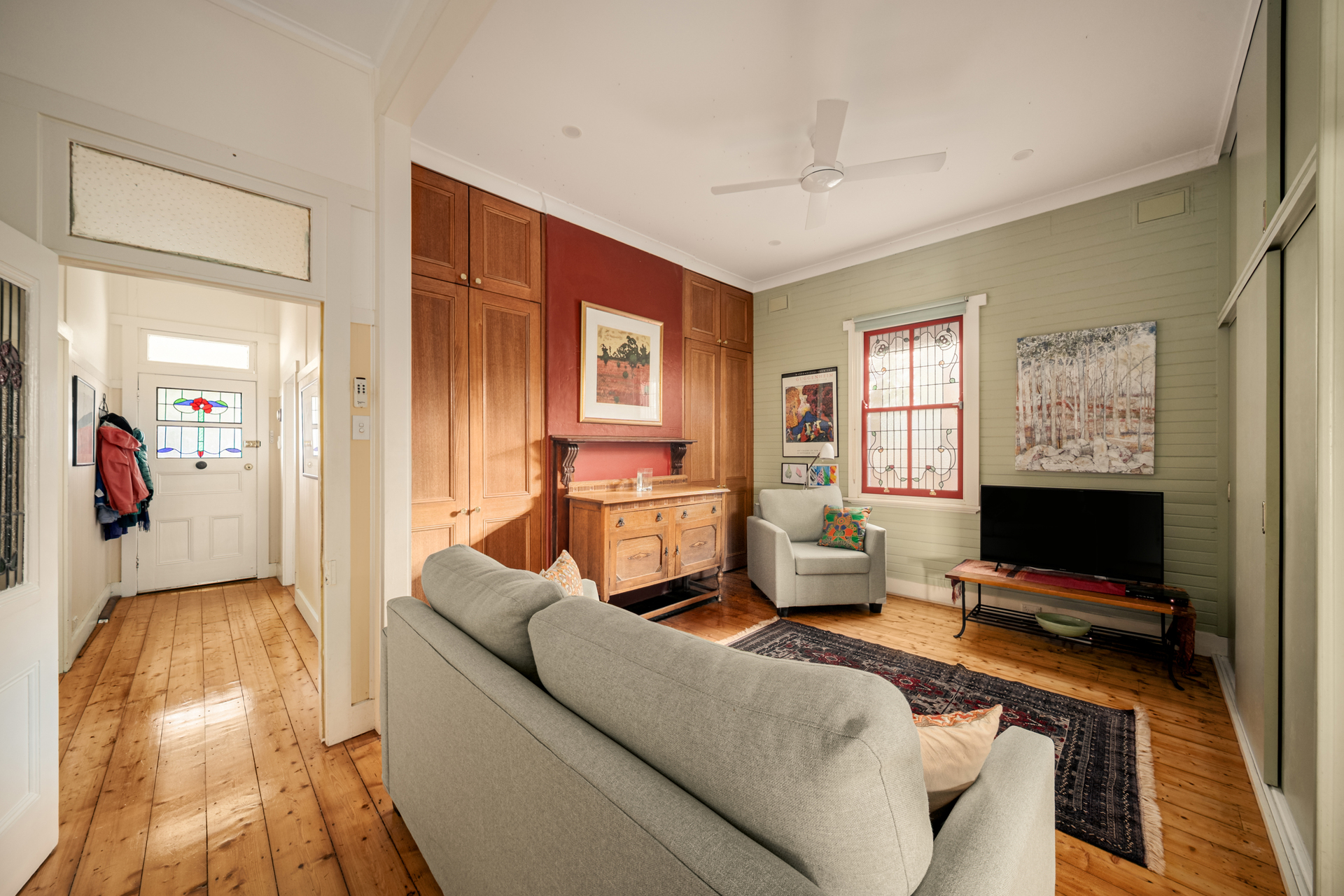 28 OATLEY AVENUE, Katoomba NSW 2780 - Image 2