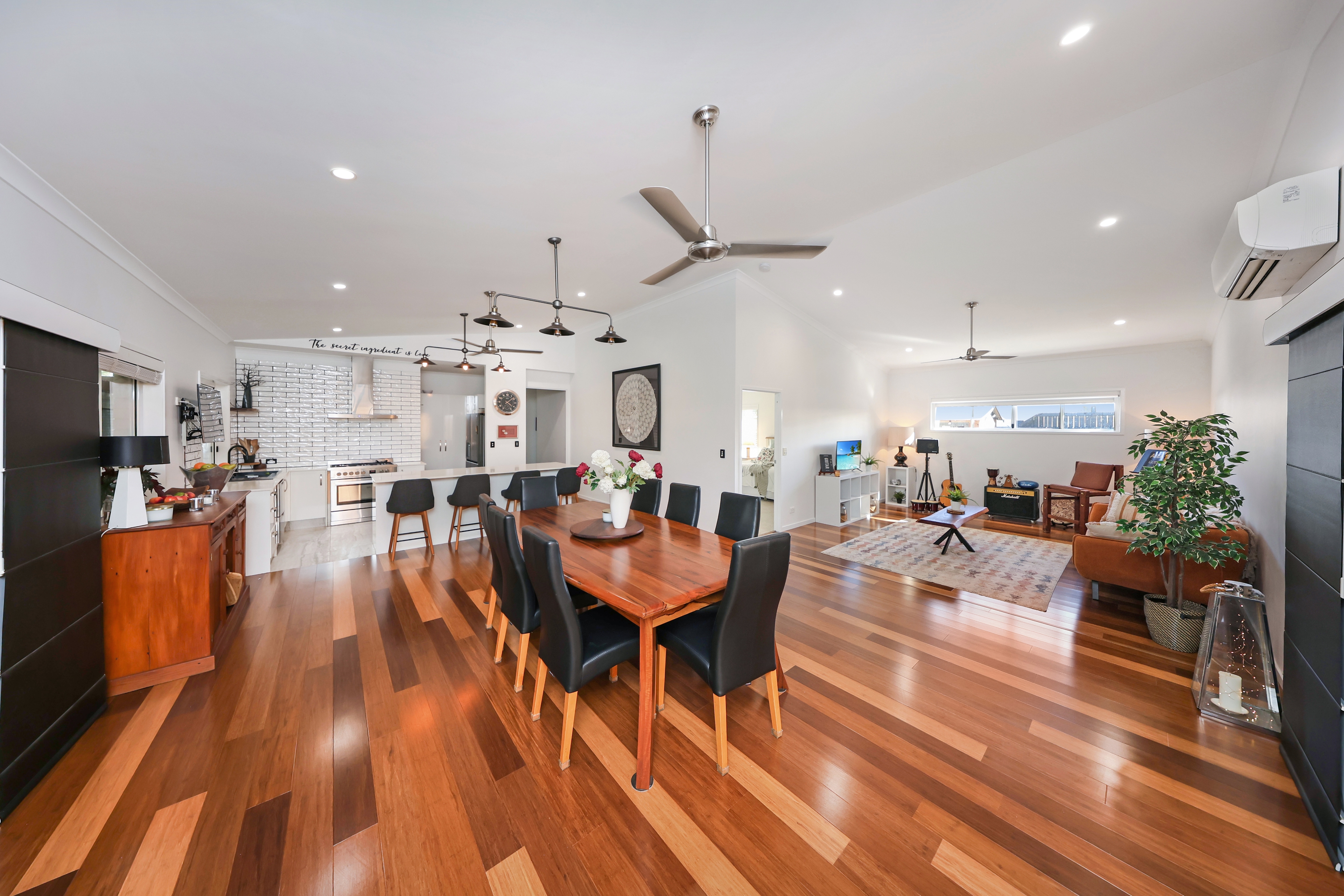 13 Herbert Street, Urangan, QLD 4655 - Image 6