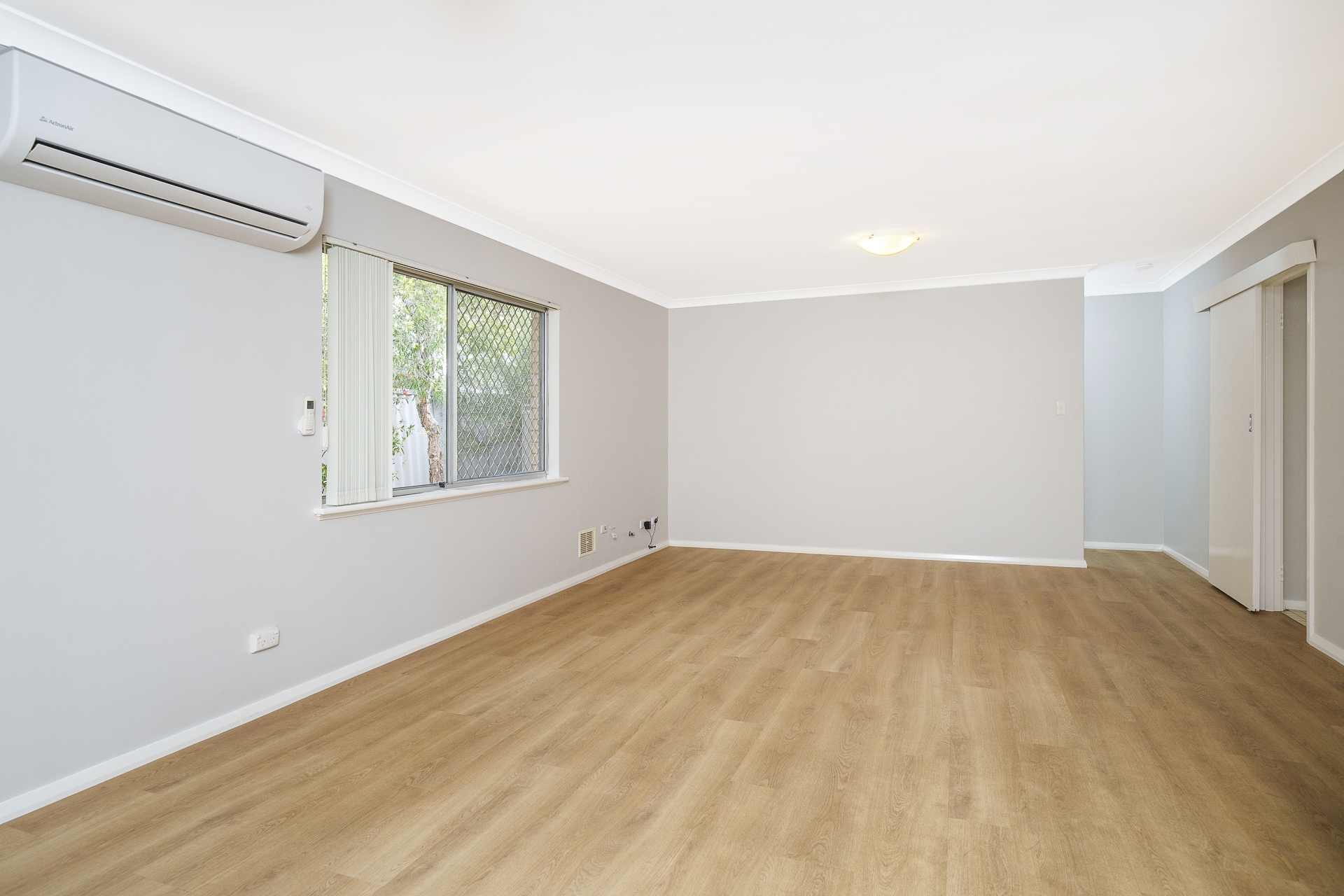 1 22 SAMSON STREET, FREMANTLE WA 6160 - Image 3