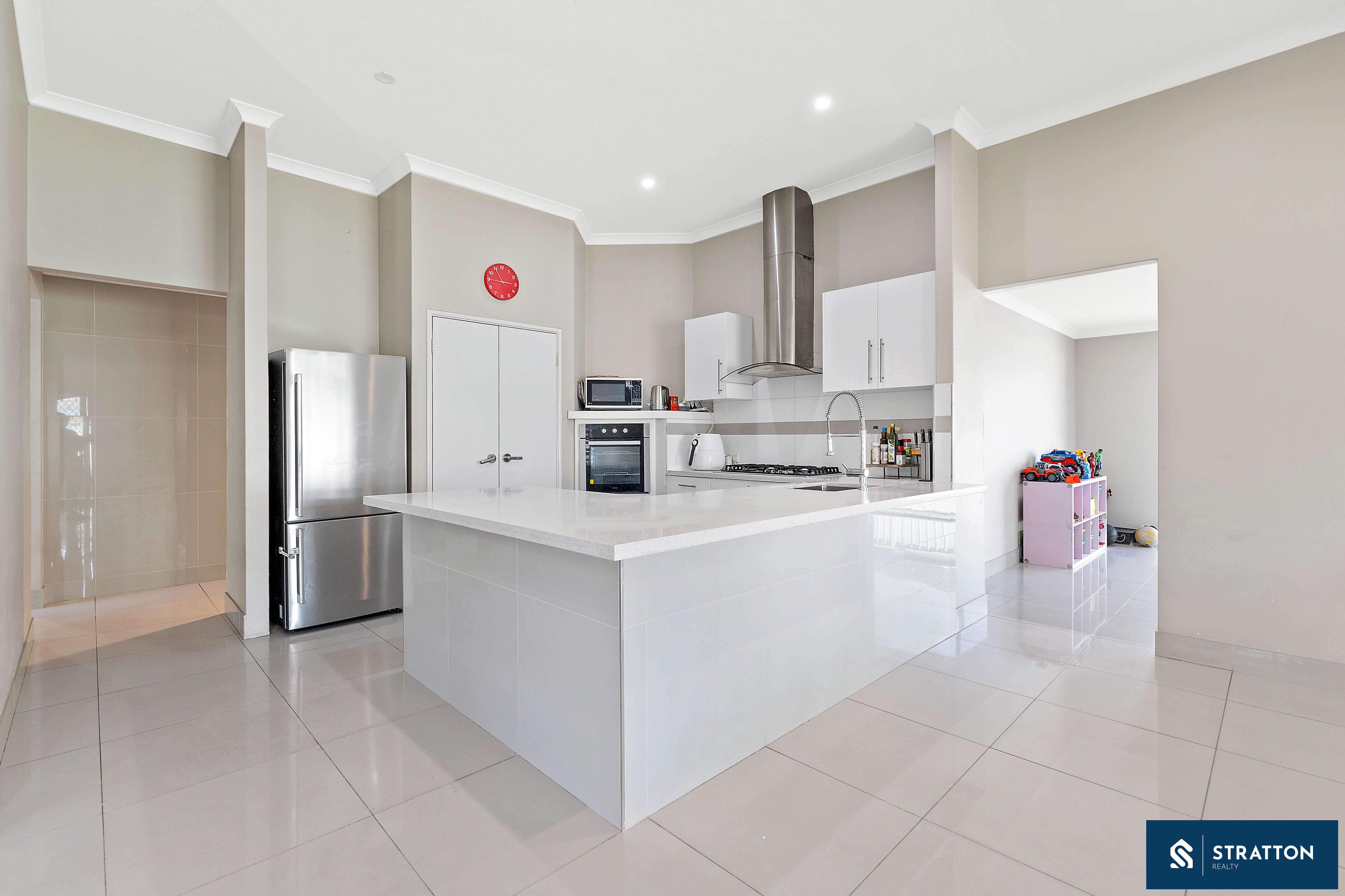126 Campbell Road, Canning Vale, WA 6155 - Image 8