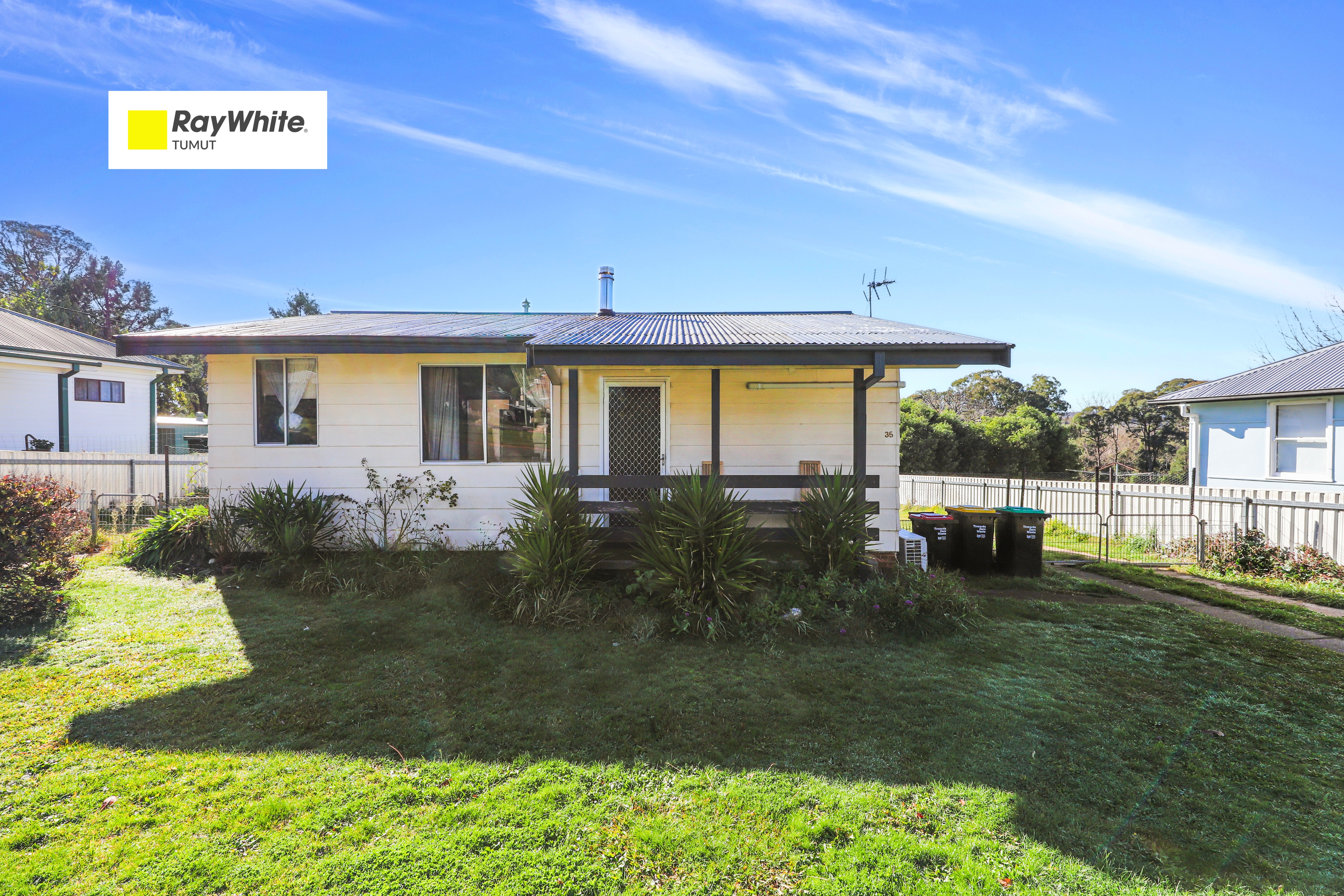 2-bedroom house at 35 Mill Road, Batlow, NSW 2730, Snowy Valleys, New South Wales