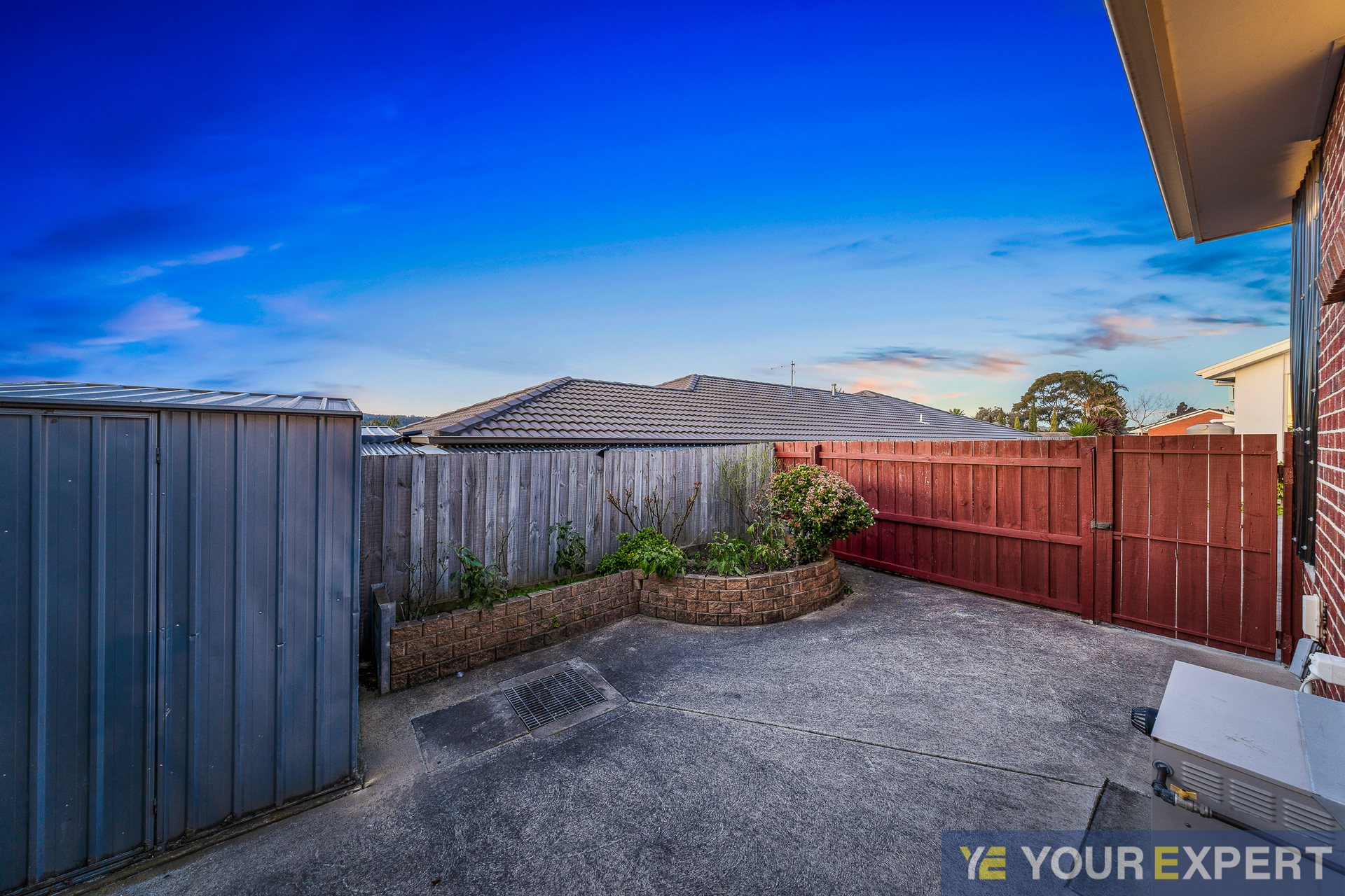2-bedroom unit at 11 Lachlan Drive, Endeavour Hills, VIC 3802, Casey, Victoria