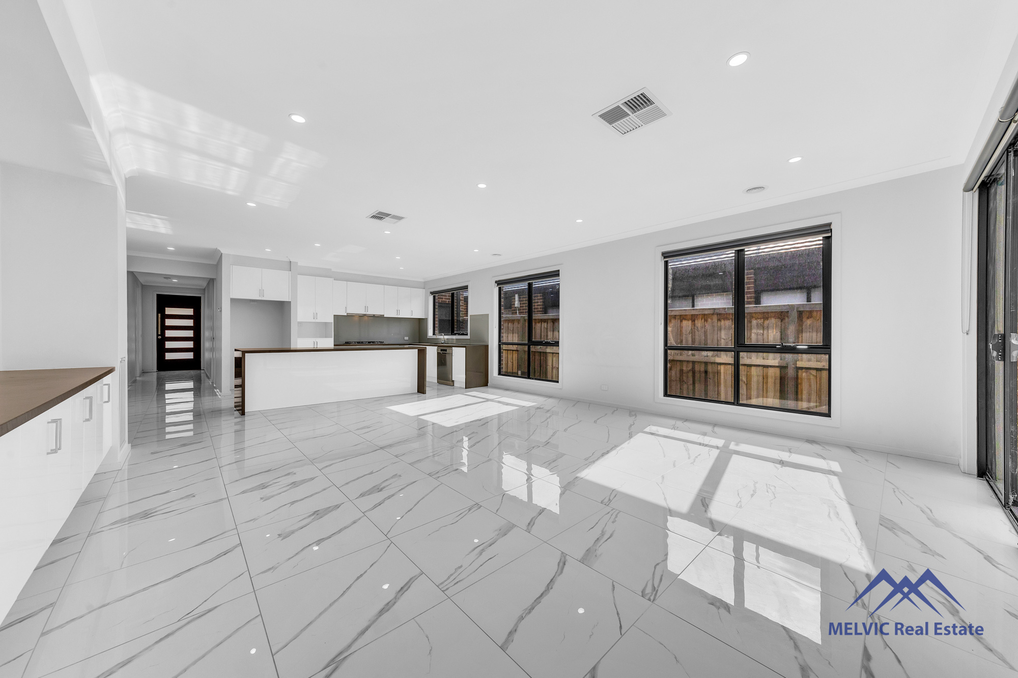 4 Favero Street, Clyde North, VIC 3978 - Image 10