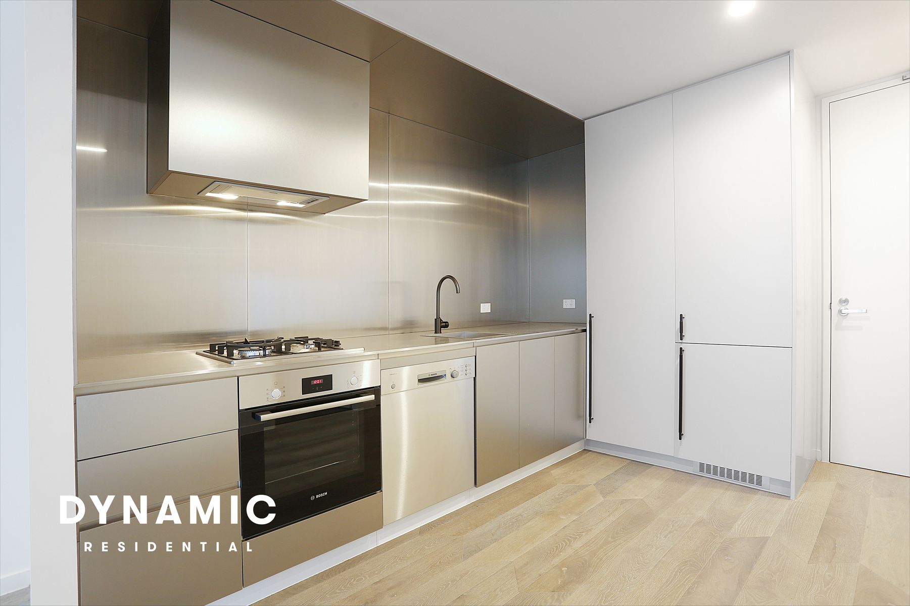 304/5 Wominjeka Walk, West Melbourne, Vic, 3003 - Image 3