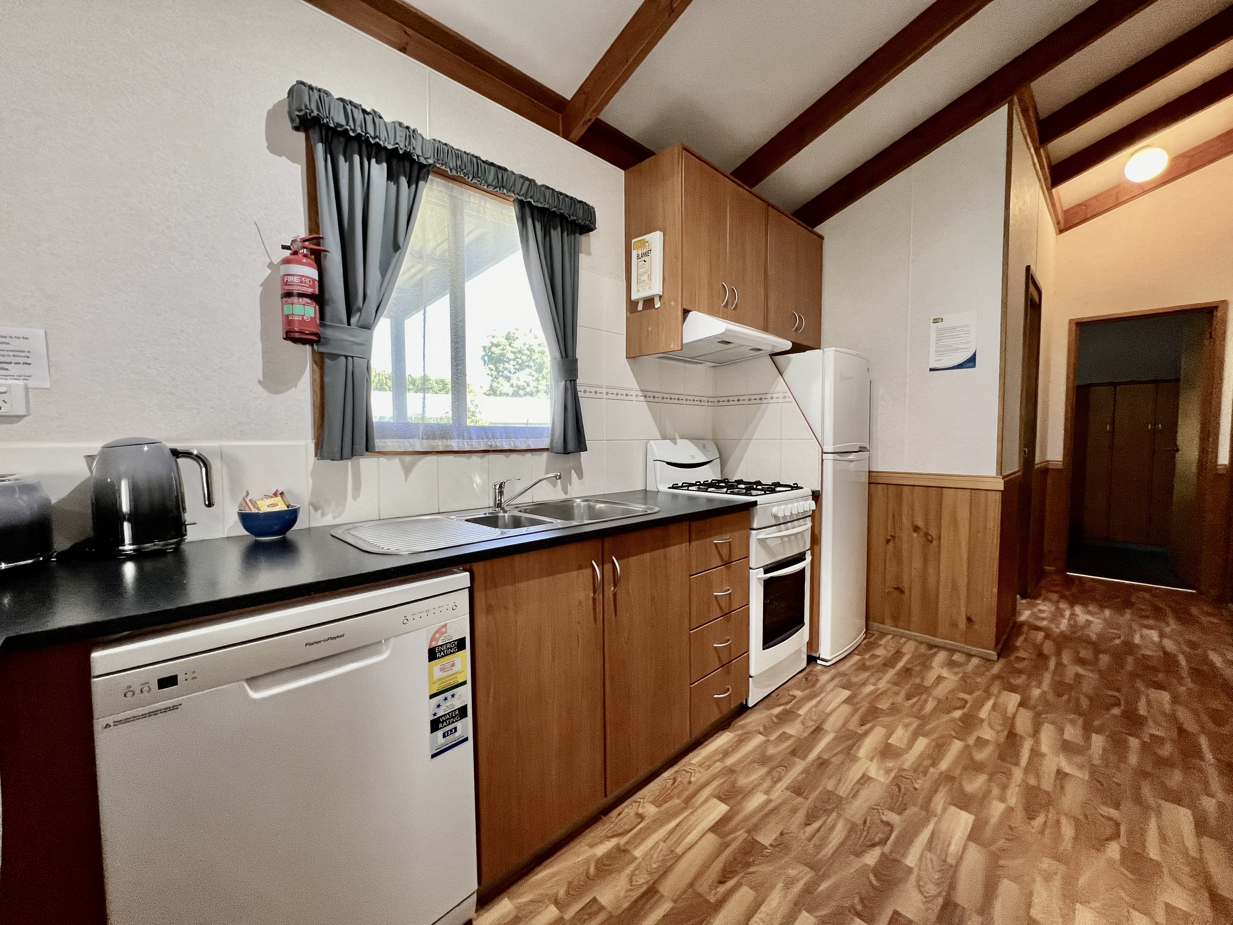 4/1 Mairburn, Metung, Vic, 3904 - Image 5