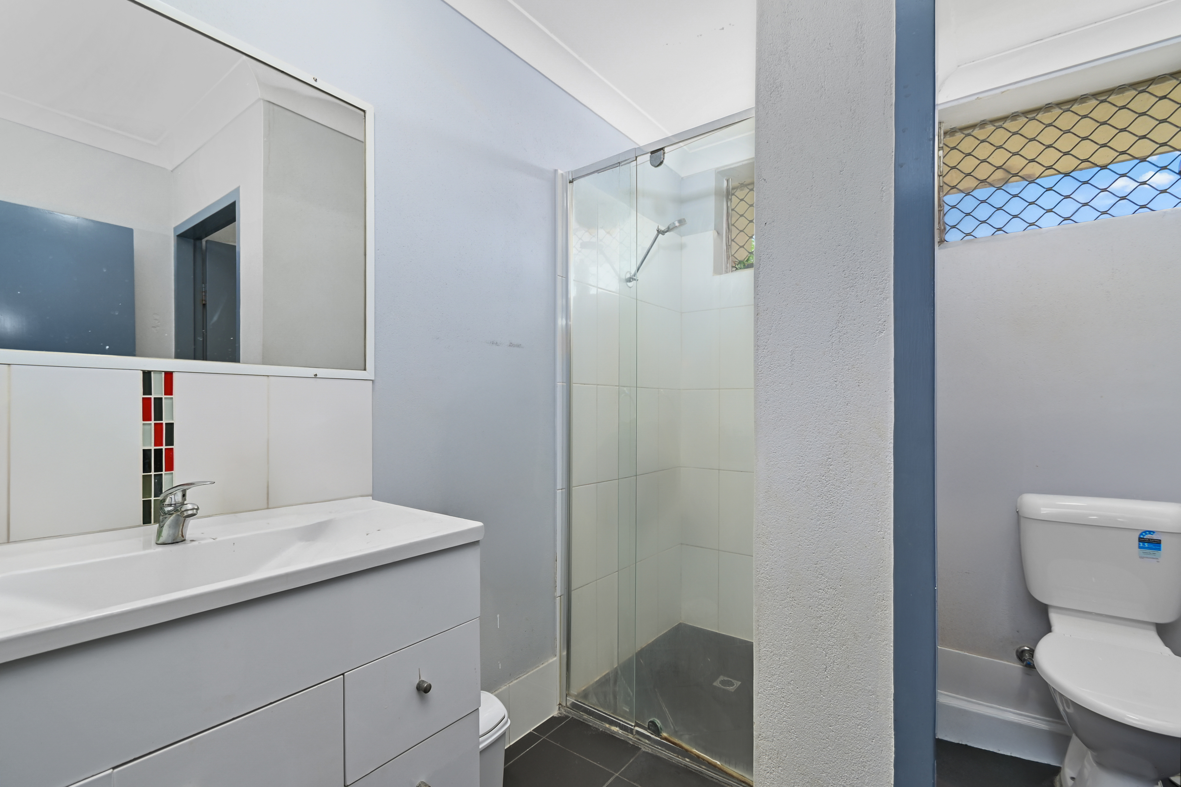 1/10-12 Curtin Street, Westcourt, QLD 4870 - Image 4