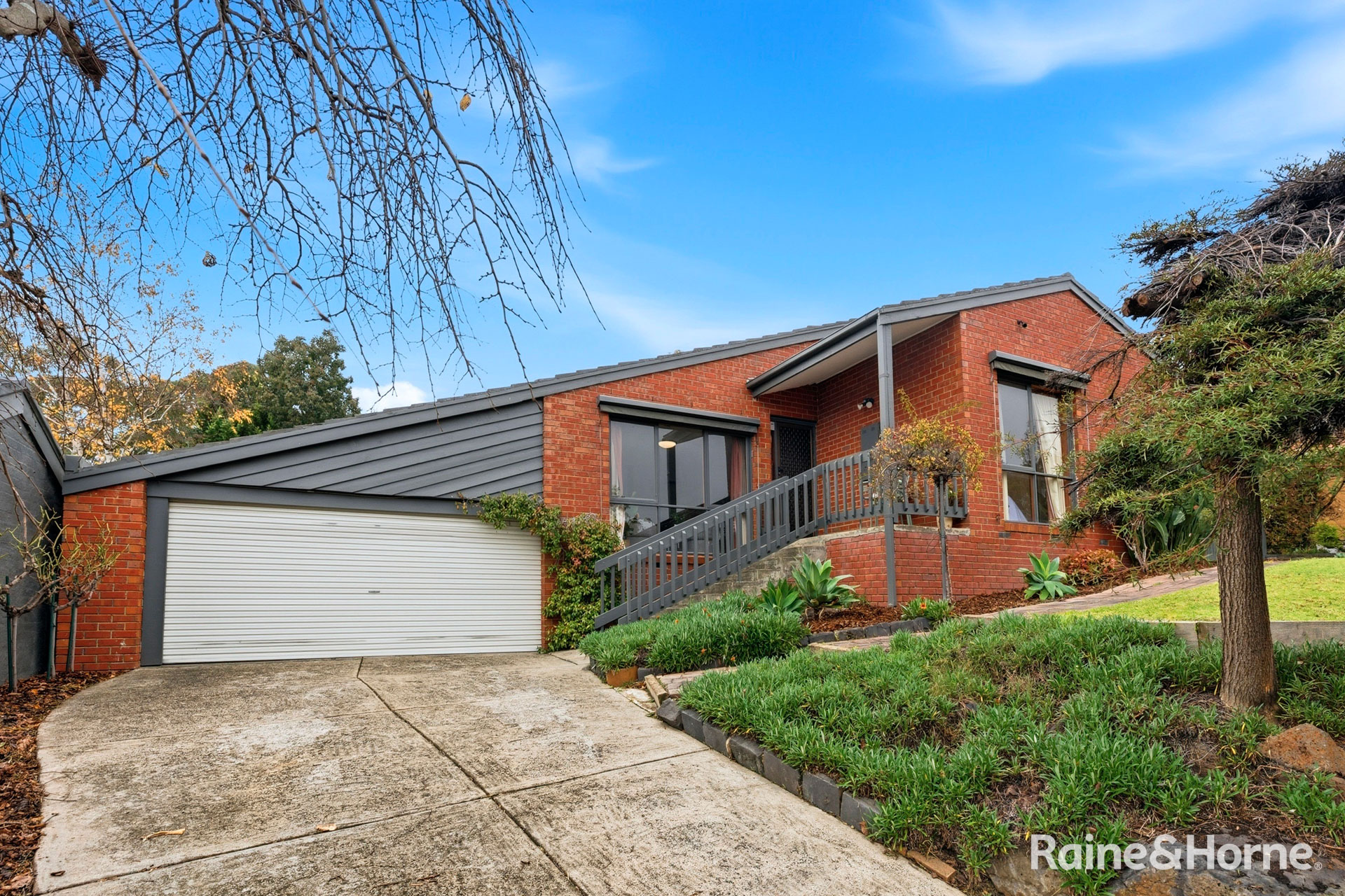 62 NEWLANDS CRESCENT, Doncaster East VIC 3109 - Image 1