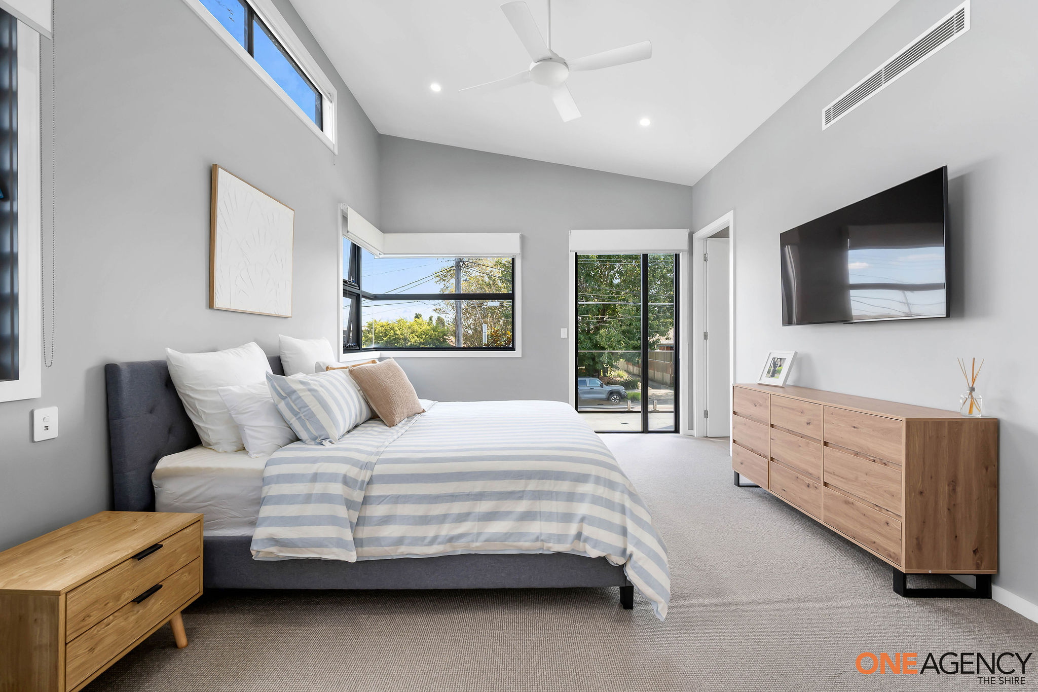 4-bedroom unit at 123 Picnic Point Road, Picnic Point, NSW 2213, Canterbury-Bankstown, New South Wales