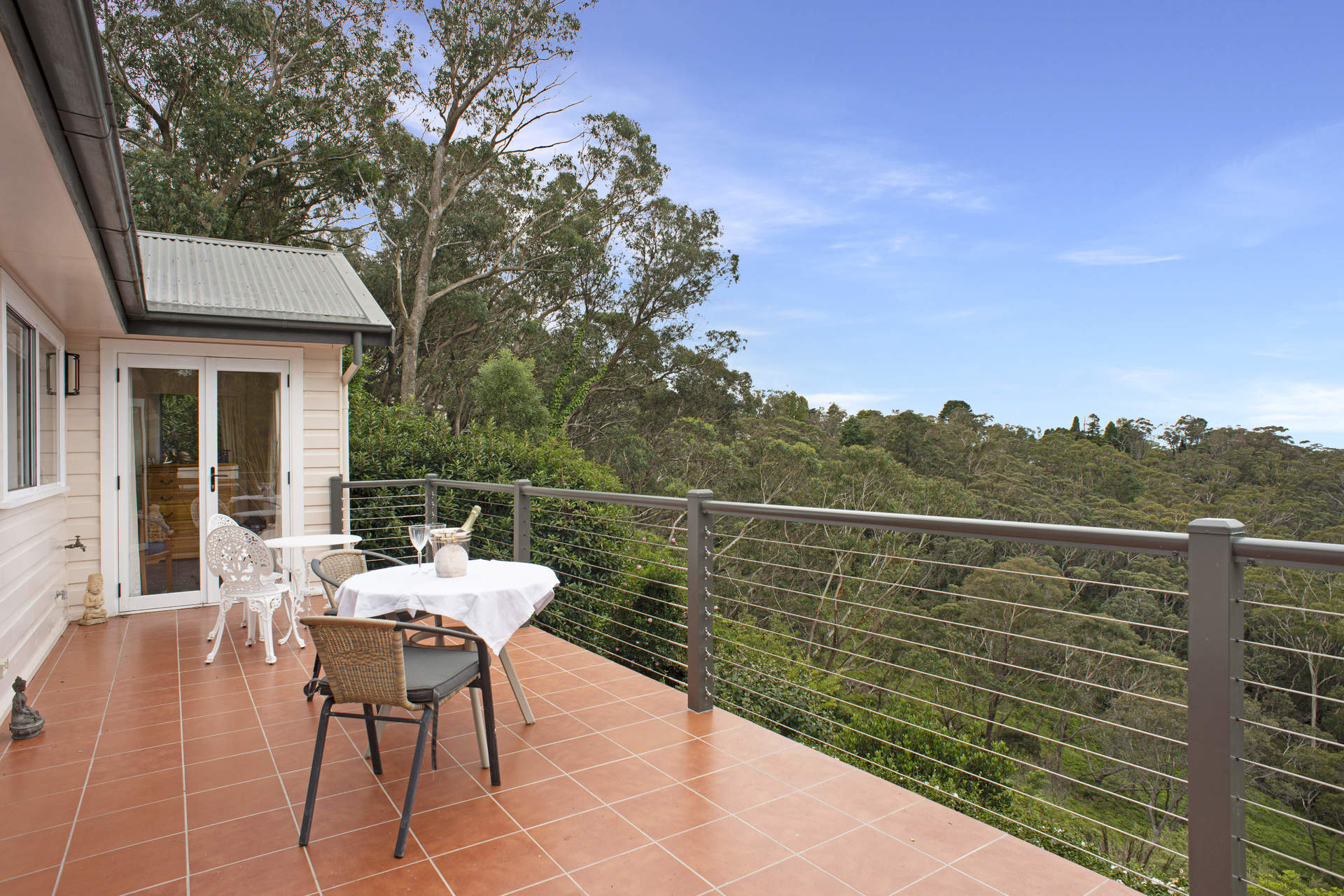 4-bedroom house at 33 HENDERSON ROAD, Wentworth Falls NSW 2782, Blue Mountains, New South Wales